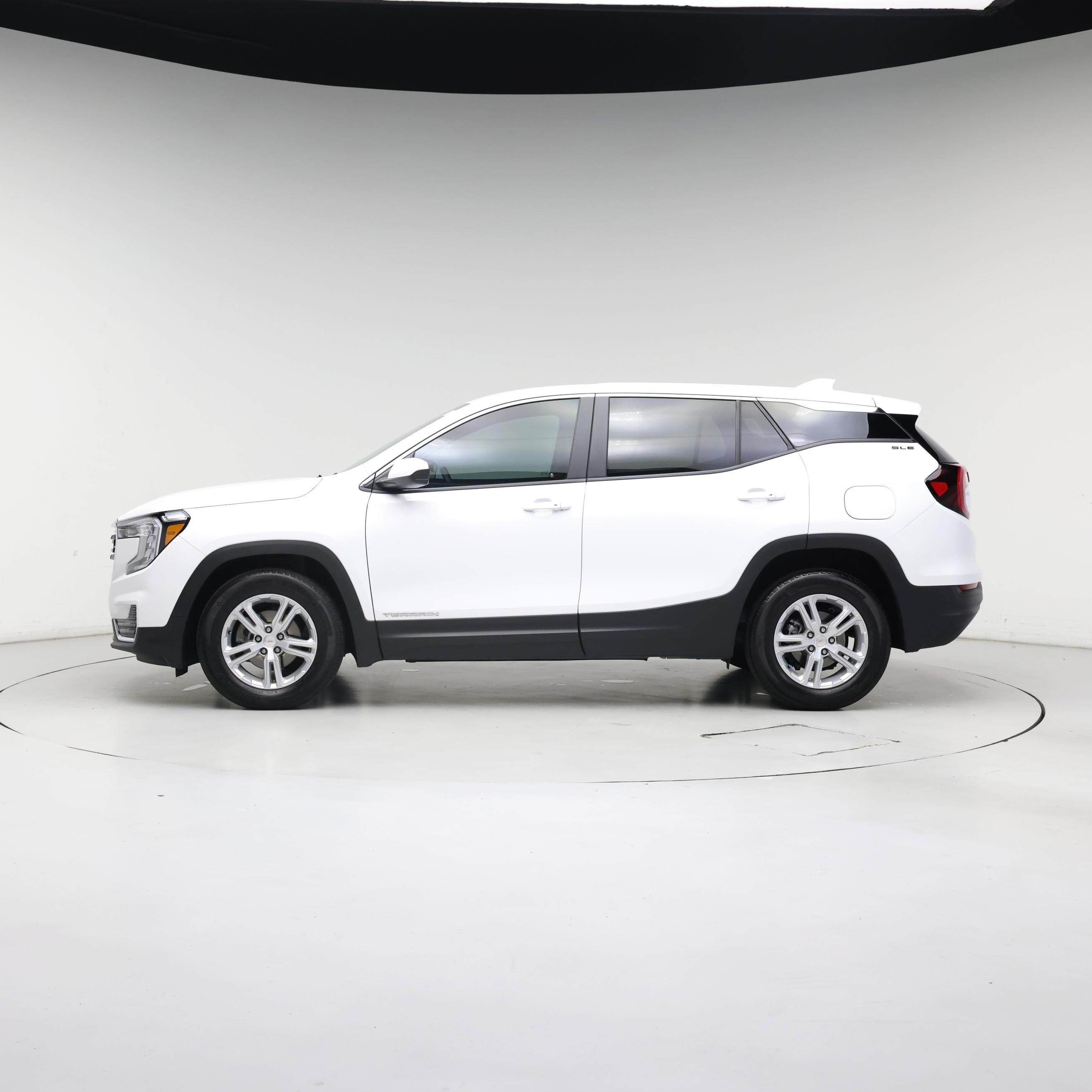 Thumbnail: 2024 GMC Terrain - 3