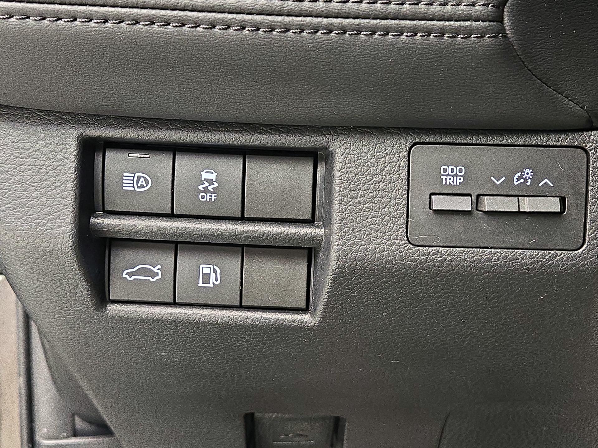 Thumbnail: 2019 Toyota Avalon - 13