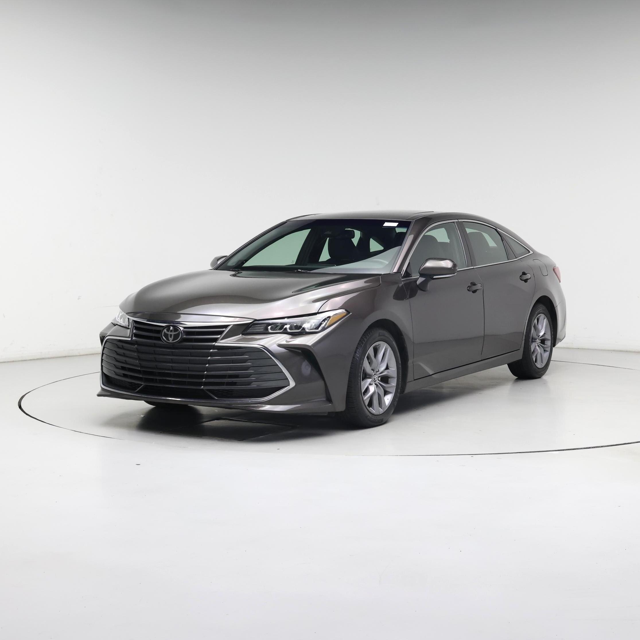 Thumbnail: 2019 Toyota Avalon - 4