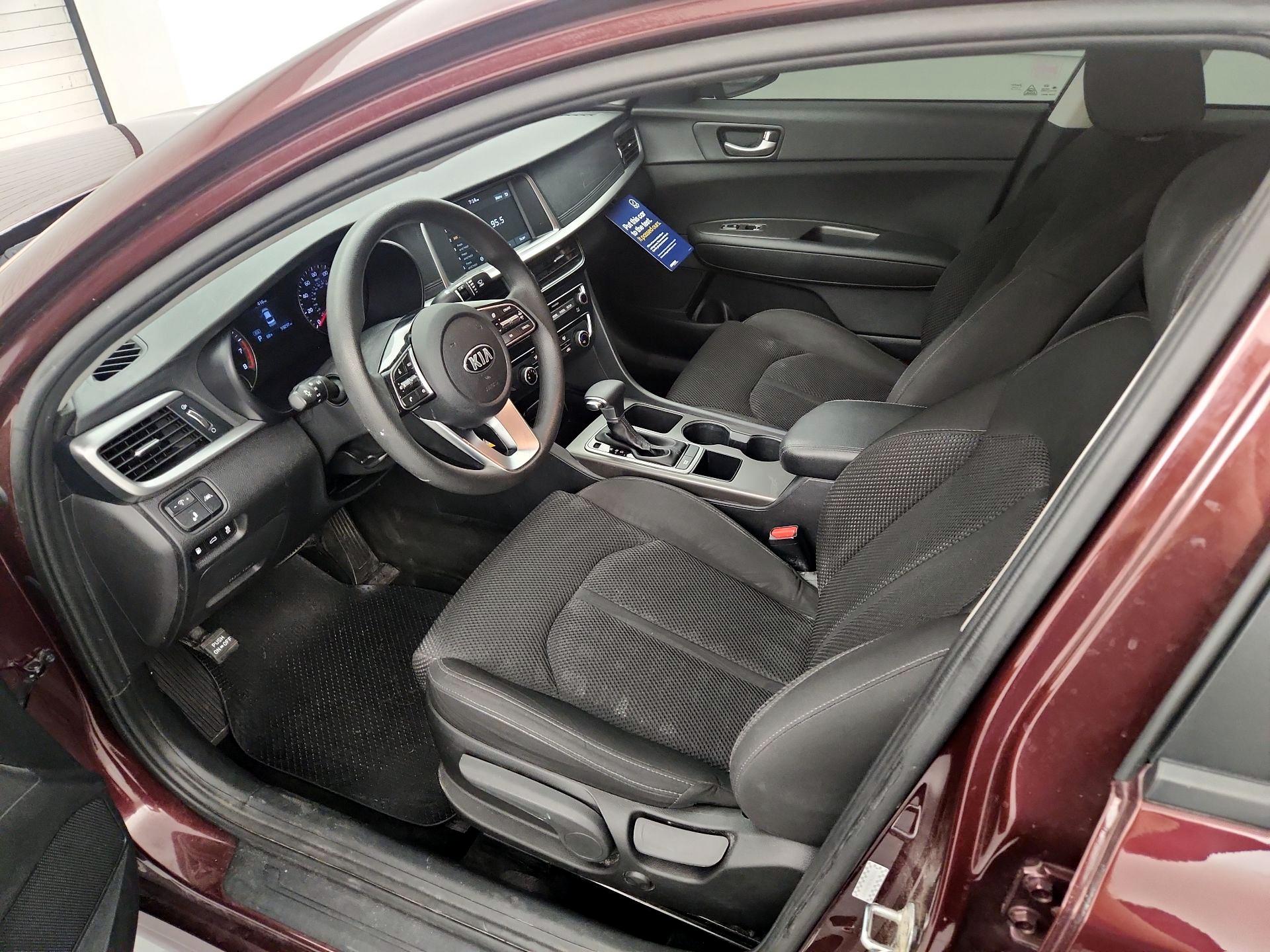 Thumbnail: 2020 Kia Optima - 11