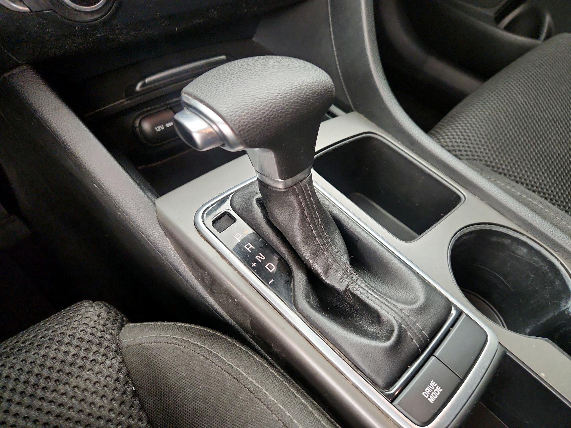 Thumbnail: 2020 Kia Optima - 17