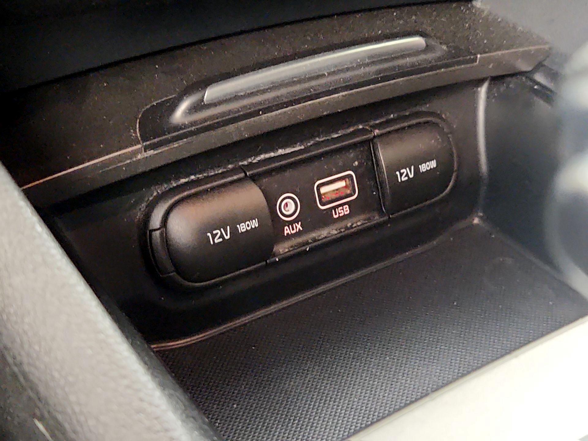 Thumbnail: 2020 Kia Optima - 18