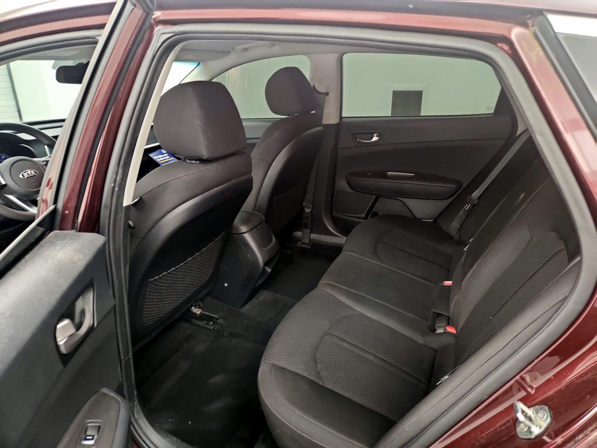 Thumbnail: 2020 Kia Optima - 19