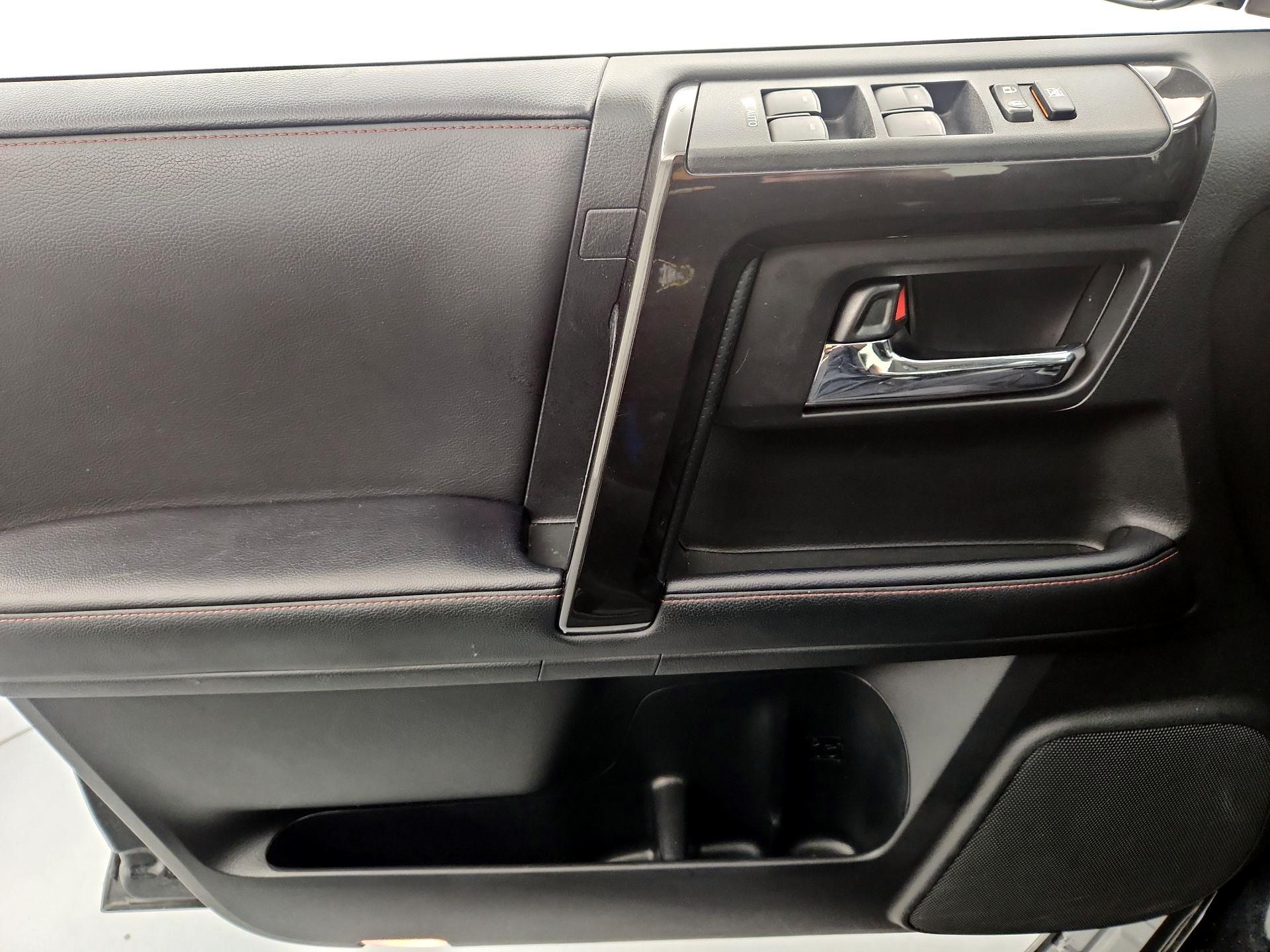 Thumbnail: 2024 Toyota 4Runner - 12