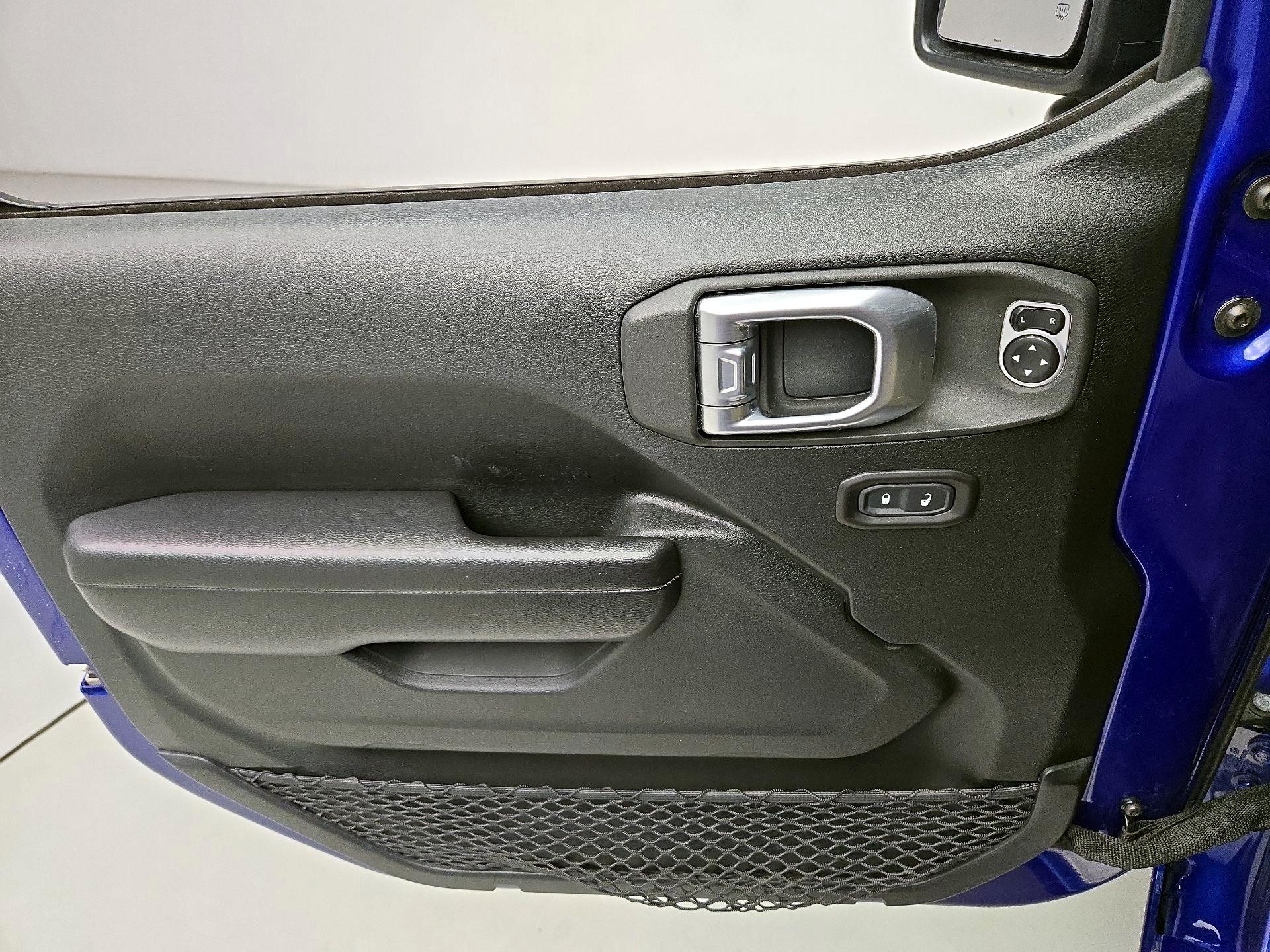 Thumbnail: 2020 Jeep Wrangler - 12