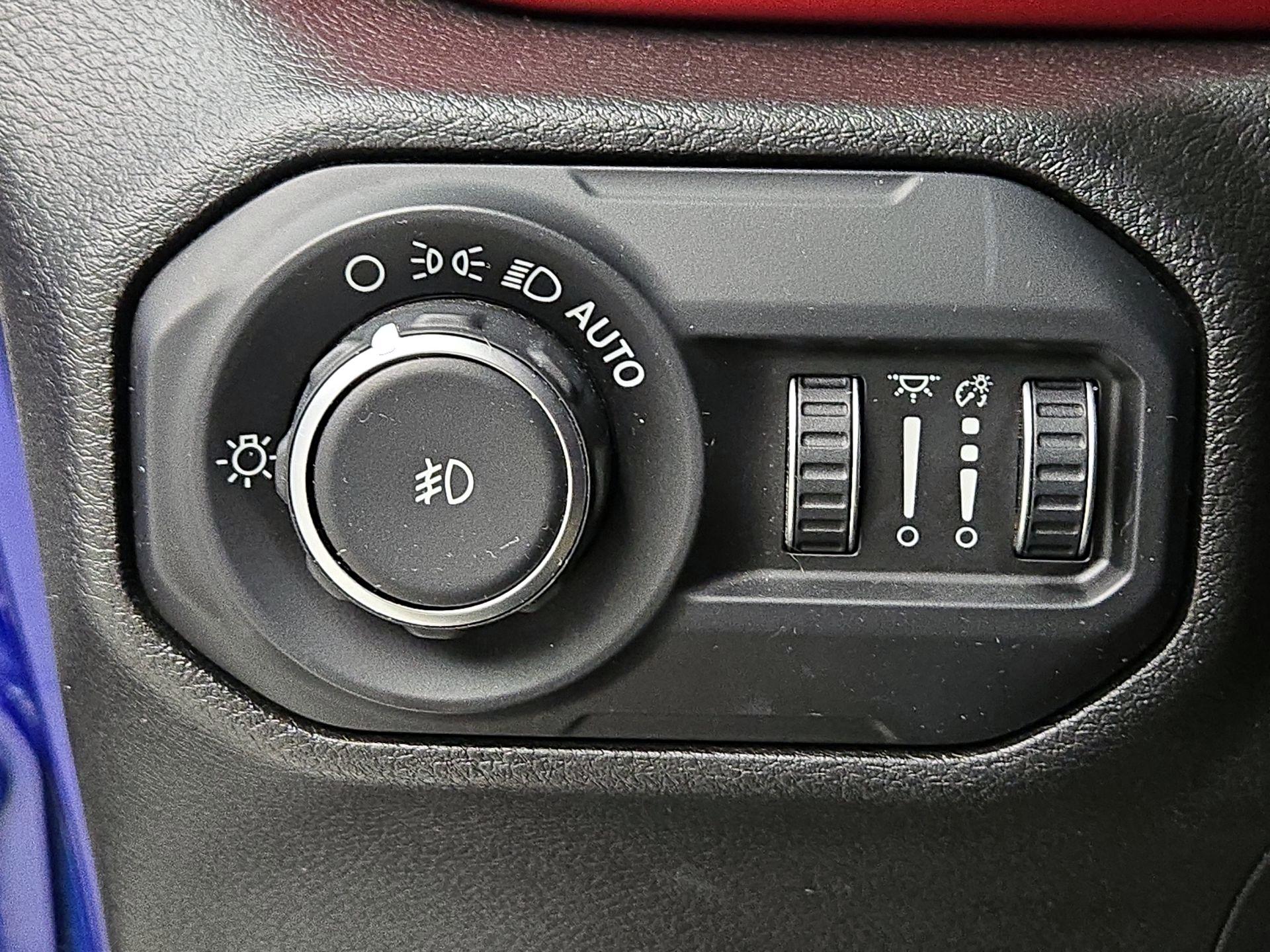 Thumbnail: 2020 Jeep Wrangler - 13