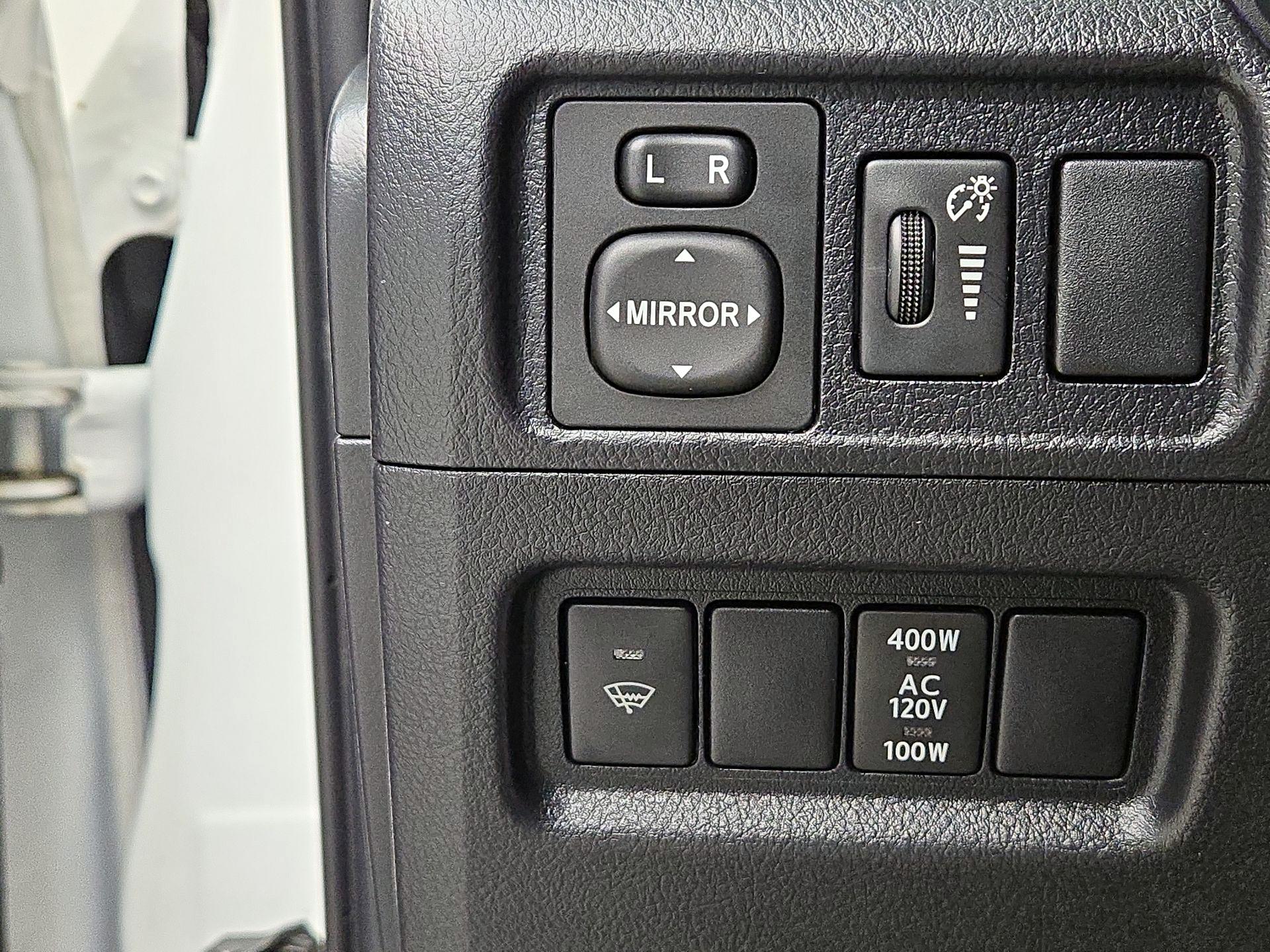Thumbnail: 2019 Toyota 4Runner - 13