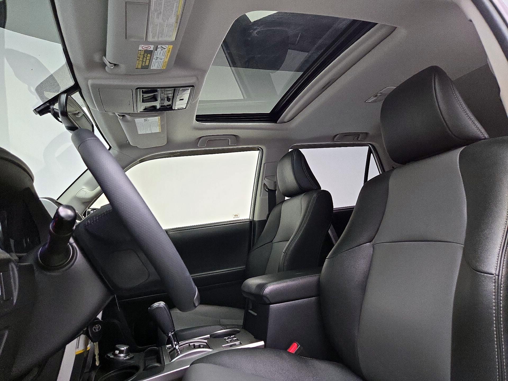 Thumbnail: 2019 Toyota 4Runner - 20