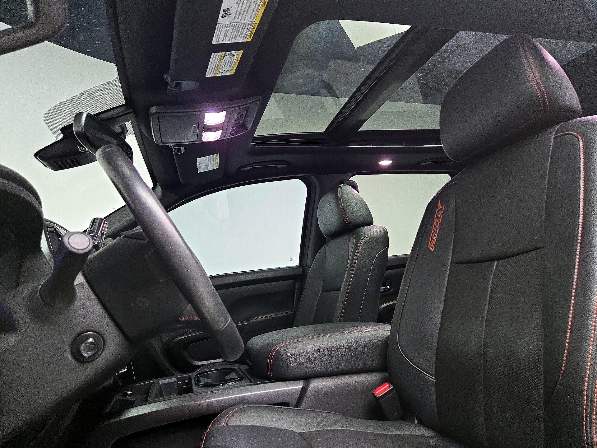 Thumbnail: 2022 Nissan Titan - 20