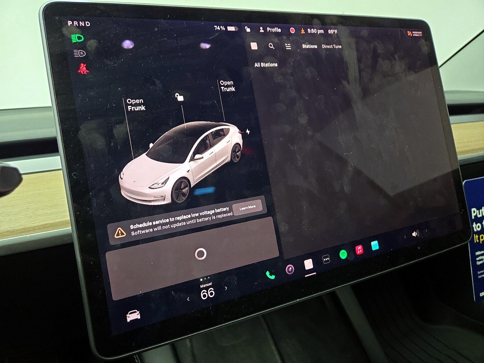 Thumbnail: 2021 Tesla Model 3 - 15