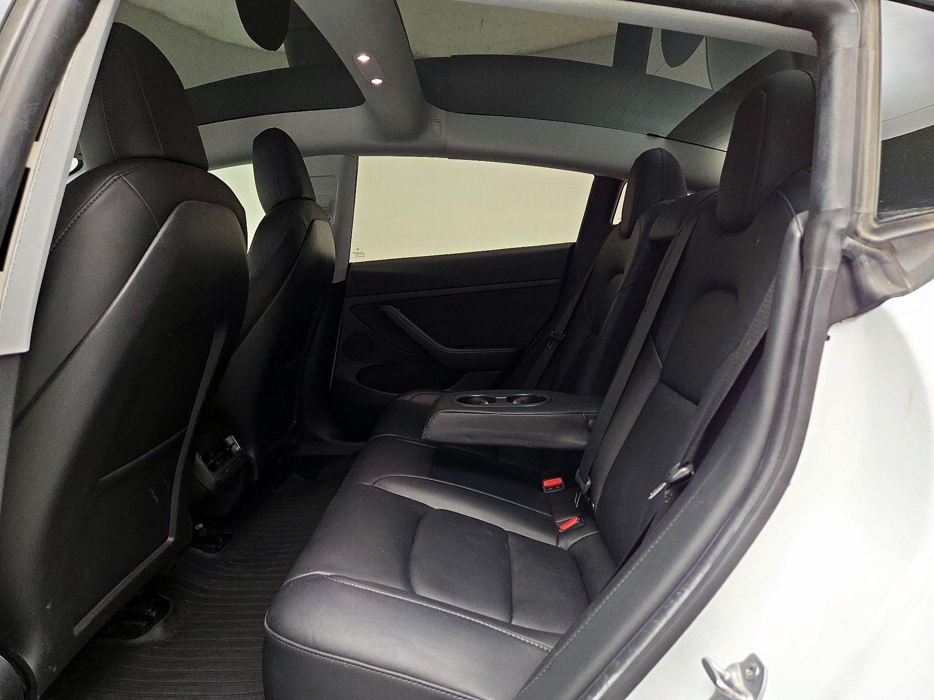 Thumbnail: 2021 Tesla Model 3 - 19