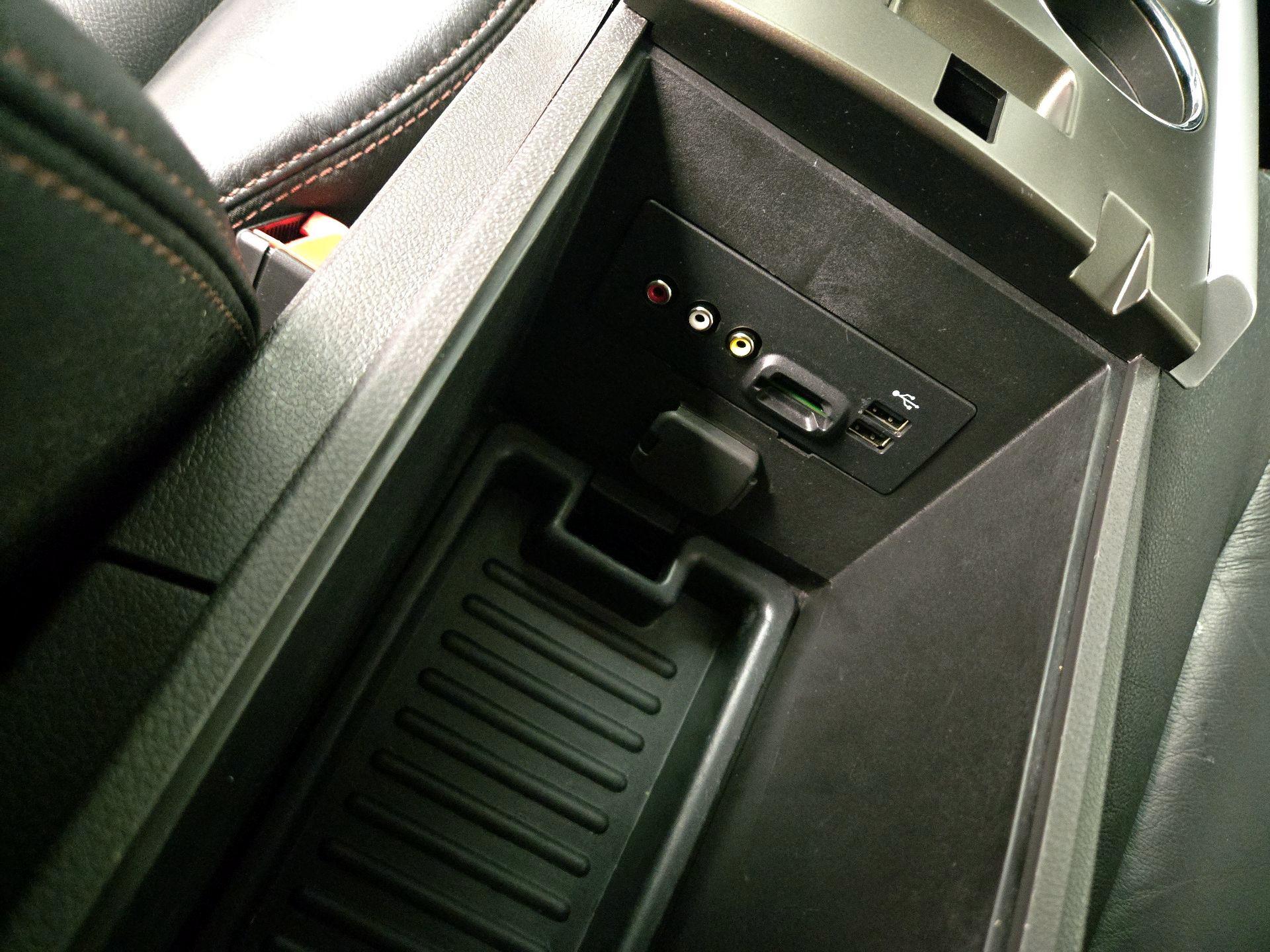 Thumbnail: 2014 Ford Edge - 18