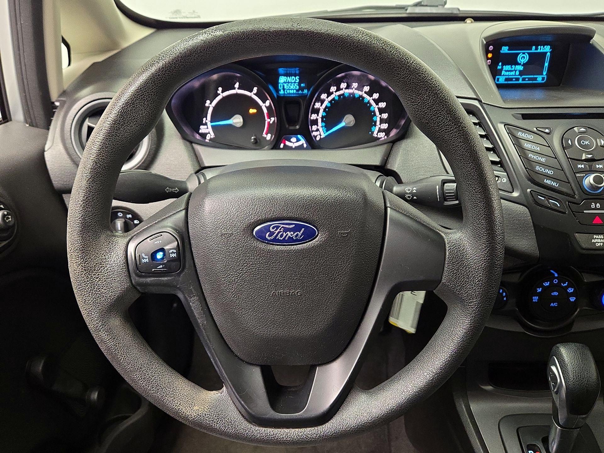 Thumbnail: 2016 Ford Fiesta - 10