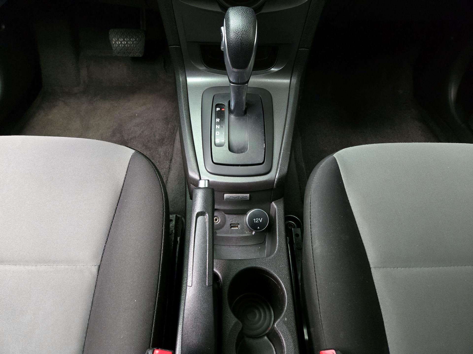Thumbnail: 2016 Ford Fiesta - 16