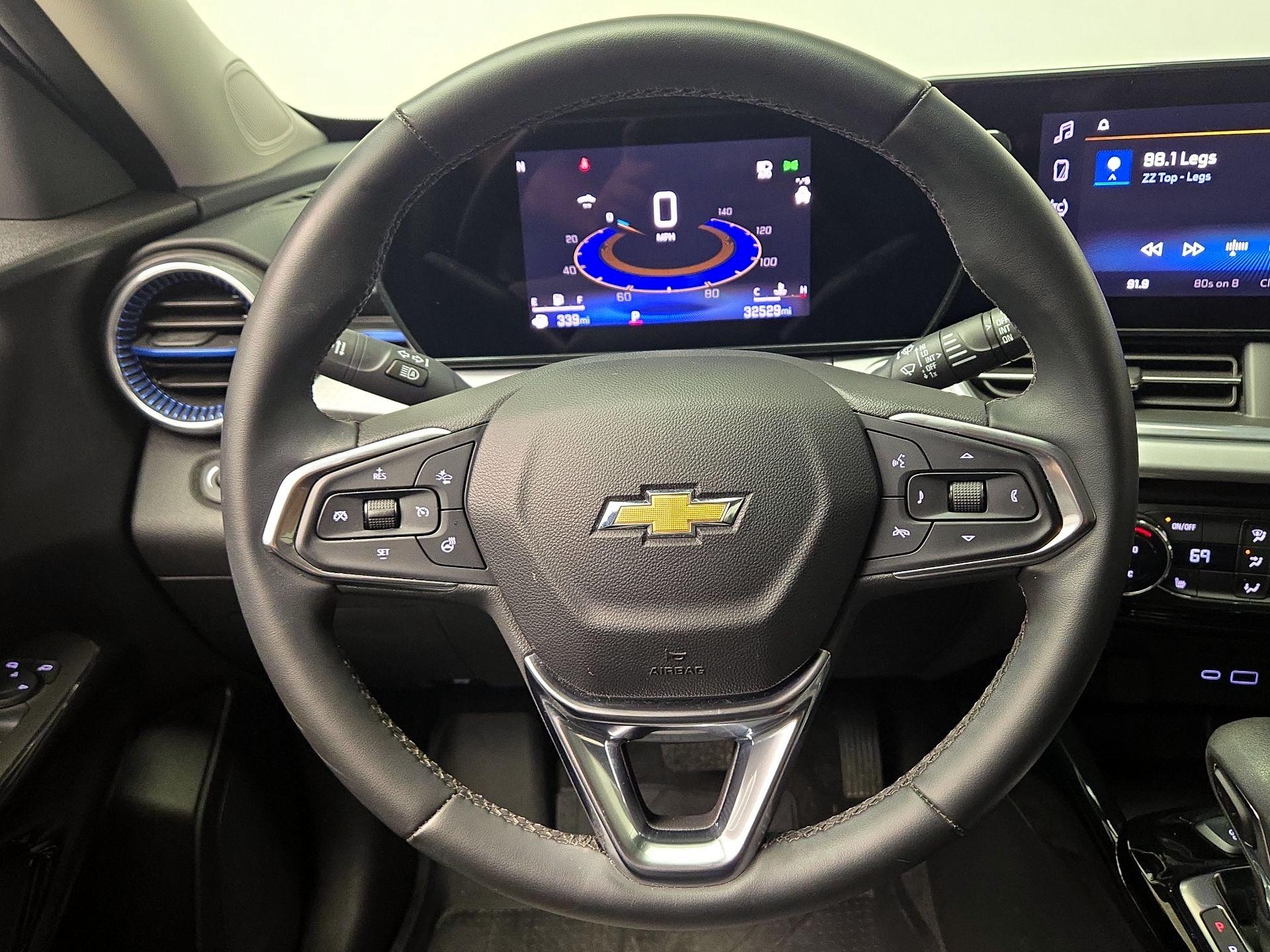 Thumbnail: 2024 Chevrolet Trax - 10