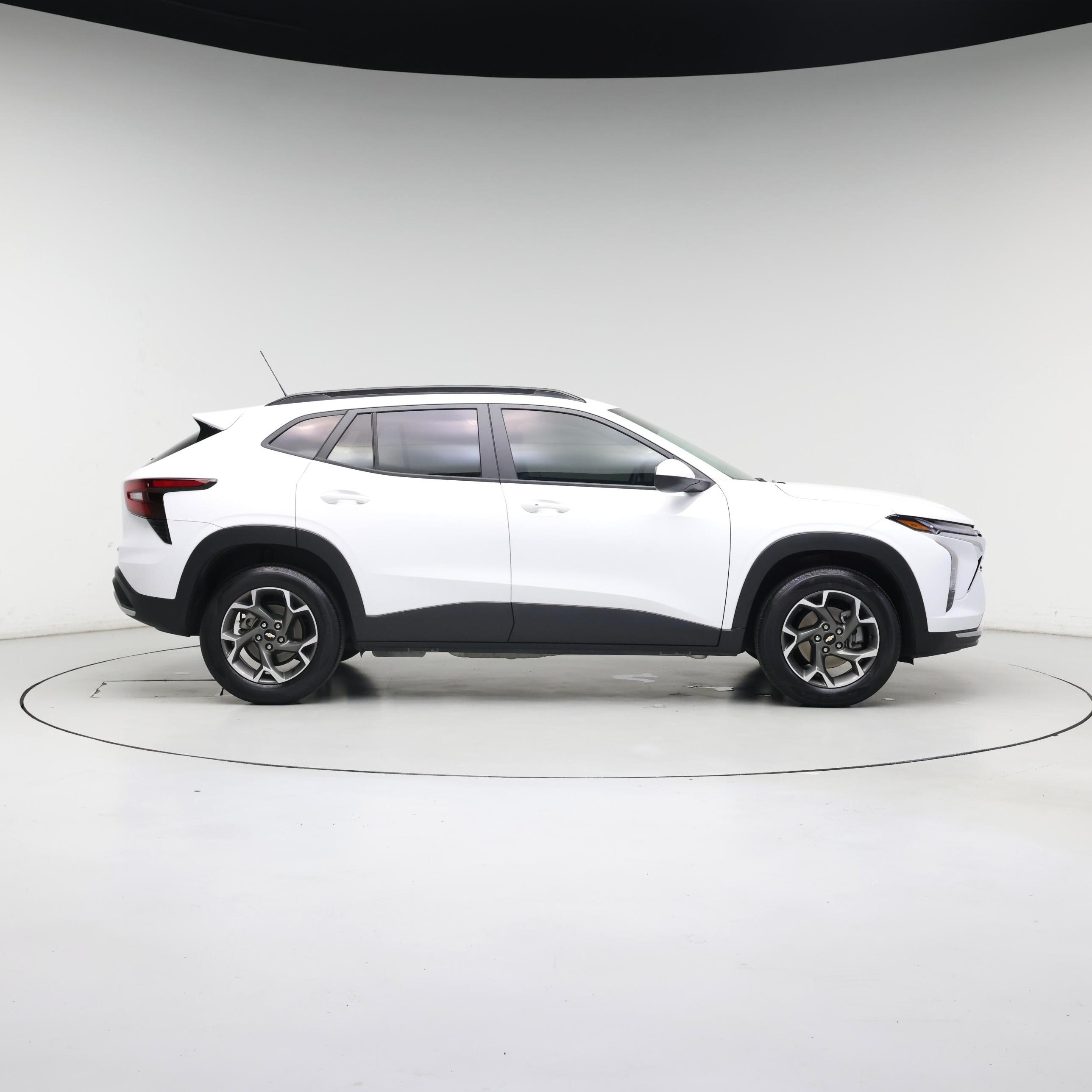 Thumbnail: 2024 Chevrolet Trax - 7