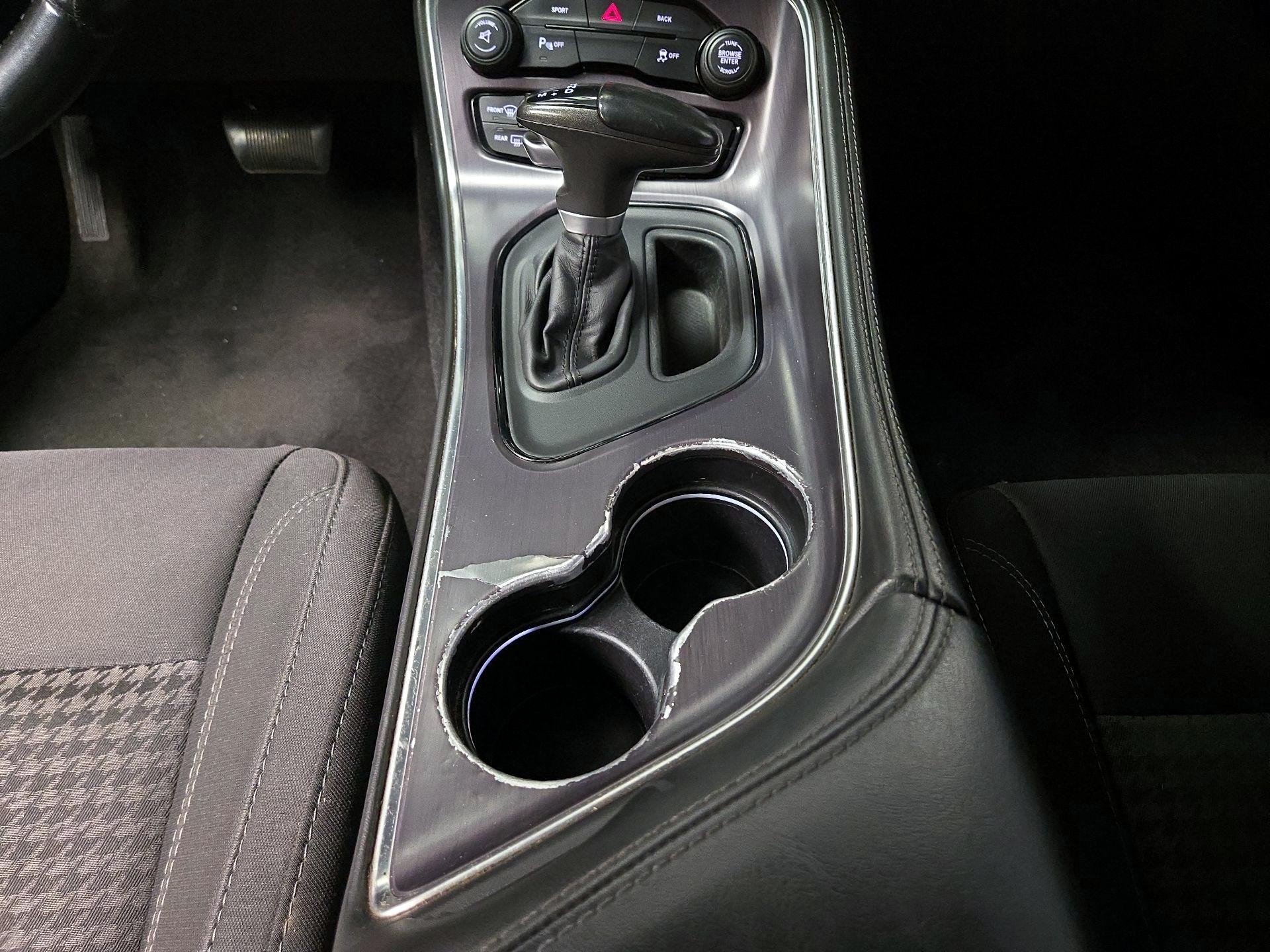 Thumbnail: 2015 Dodge Challenger - 17