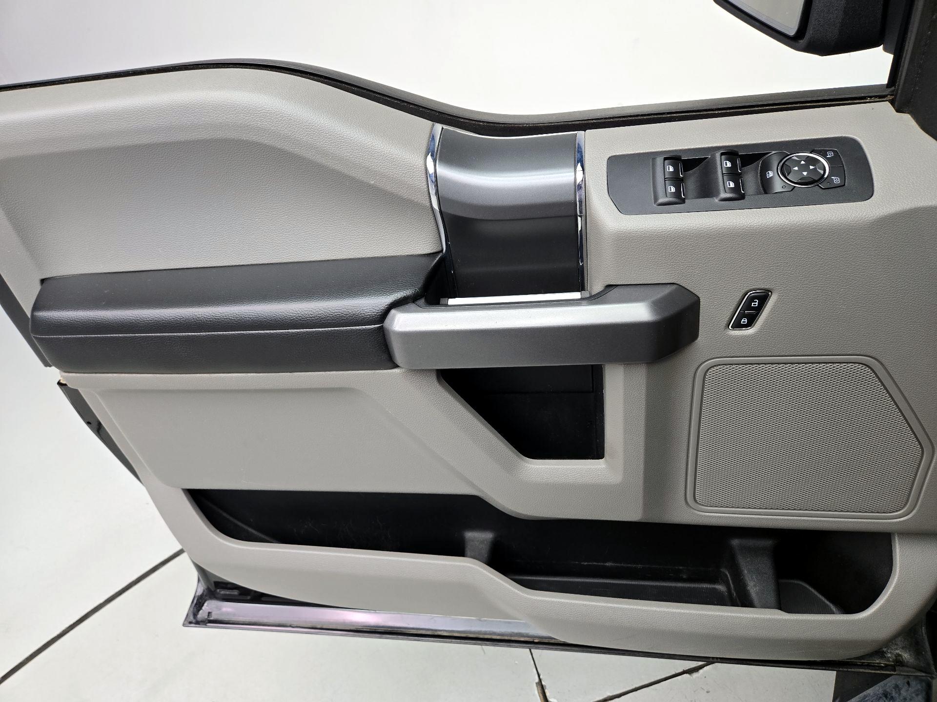 Thumbnail: 2015 Ford F-150 - 12