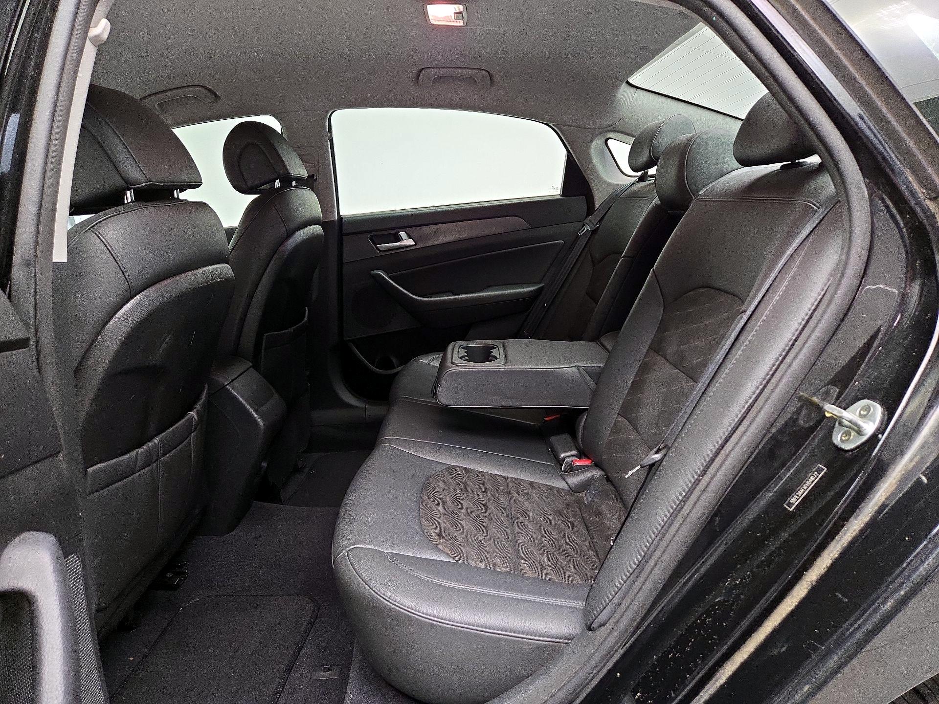 Thumbnail: 2015 Hyundai Sonata - 20