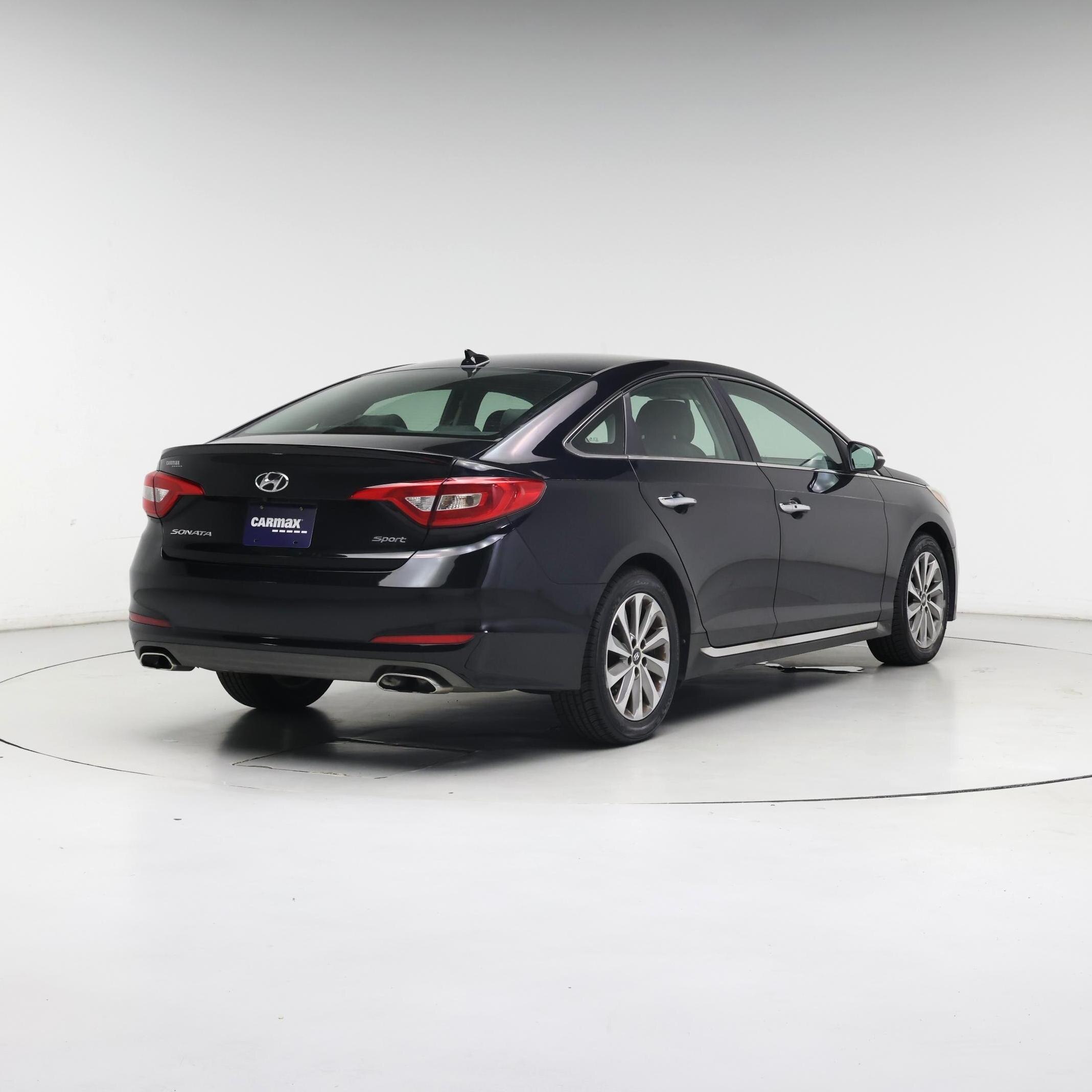 Thumbnail: 2015 Hyundai Sonata - 8