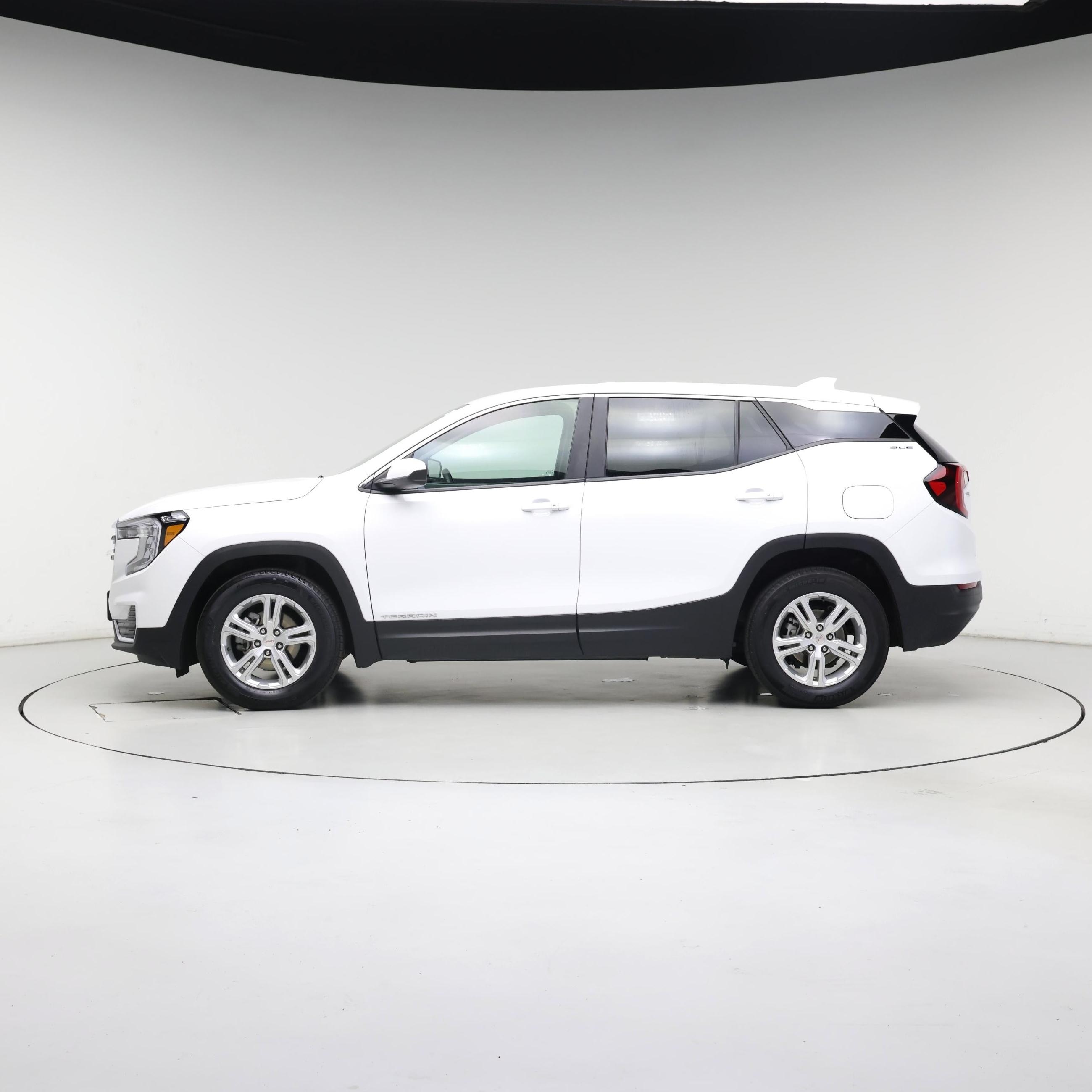 Thumbnail: 2024 GMC Terrain - 3