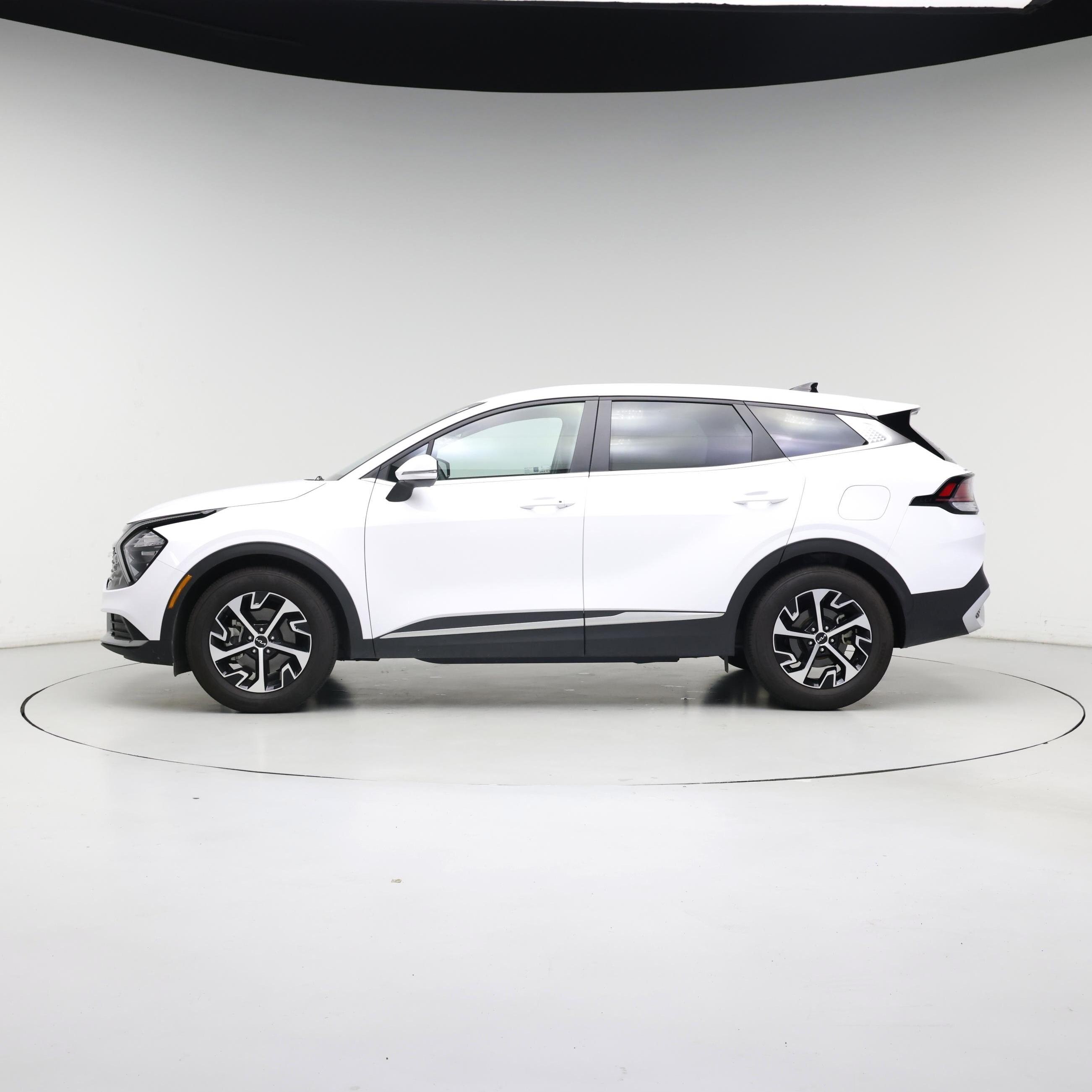 Thumbnail: 2023 Kia Sportage - 3