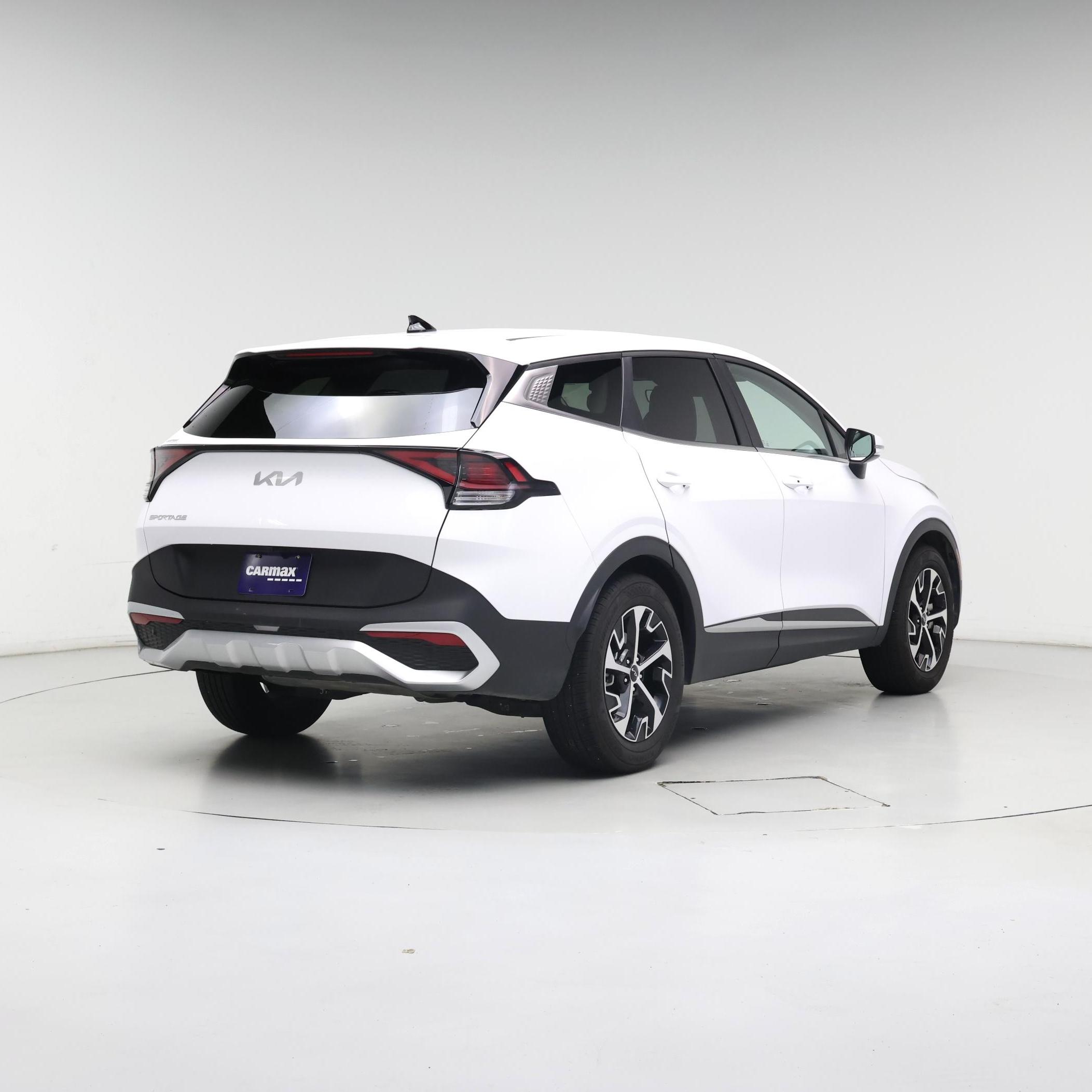 Thumbnail: 2023 Kia Sportage - 8