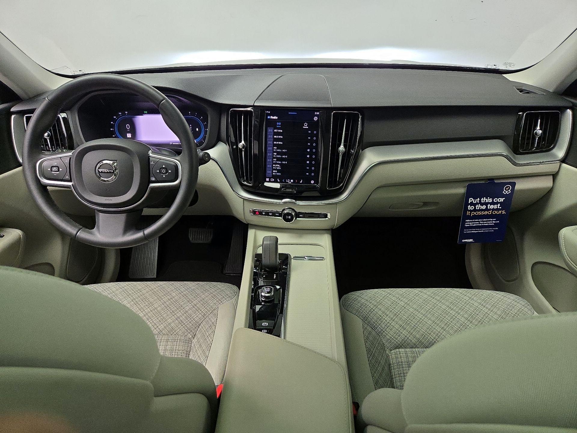 Thumbnail: 2022 Volvo XC60 - 9