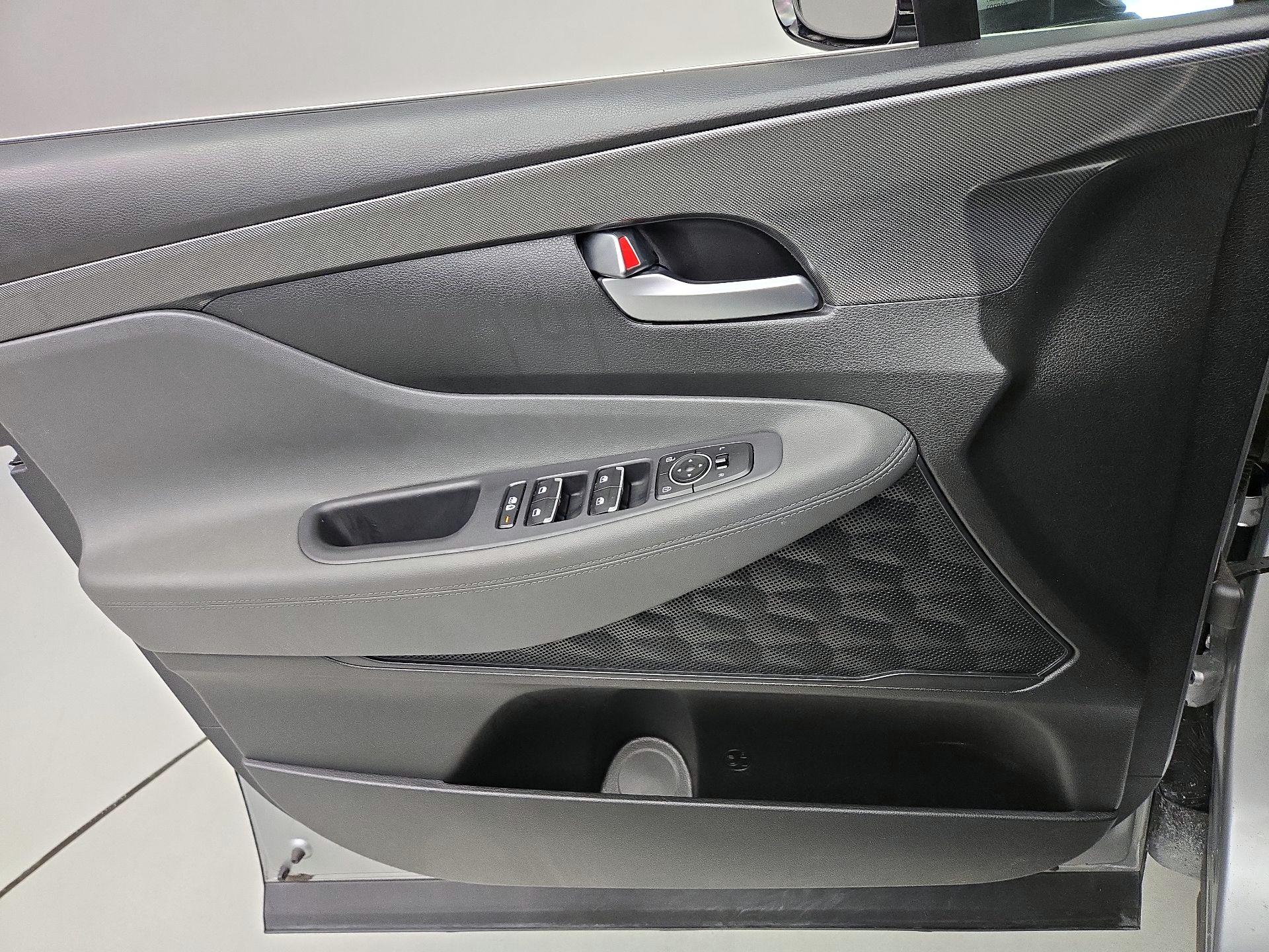 Thumbnail: 2023 Hyundai Santa Fe - 12