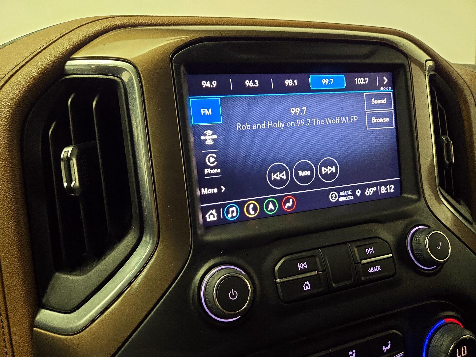 Thumbnail: 2022 Chevrolet Silverado 1500 - 16