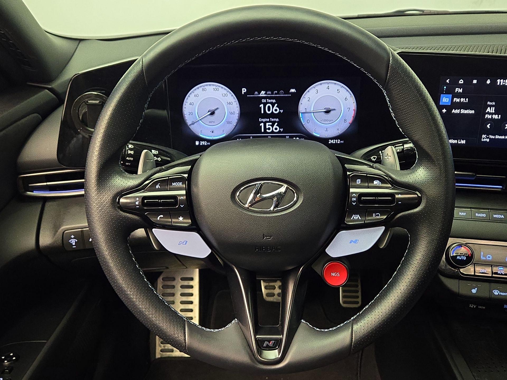 Thumbnail: 2022 Hyundai Elantra - 10