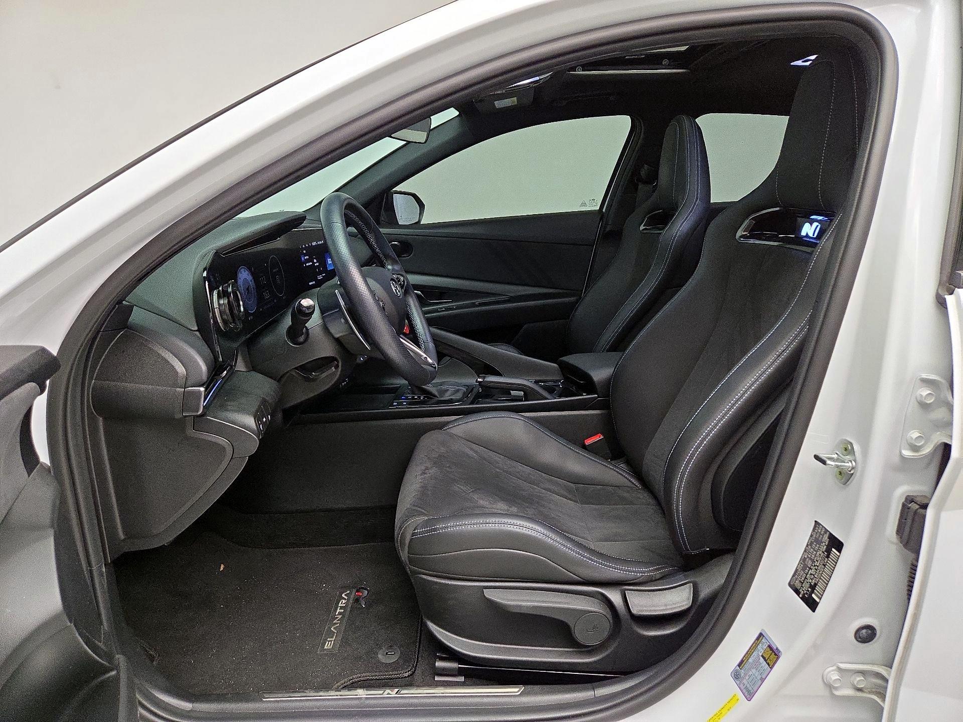 Thumbnail: 2022 Hyundai Elantra - 11