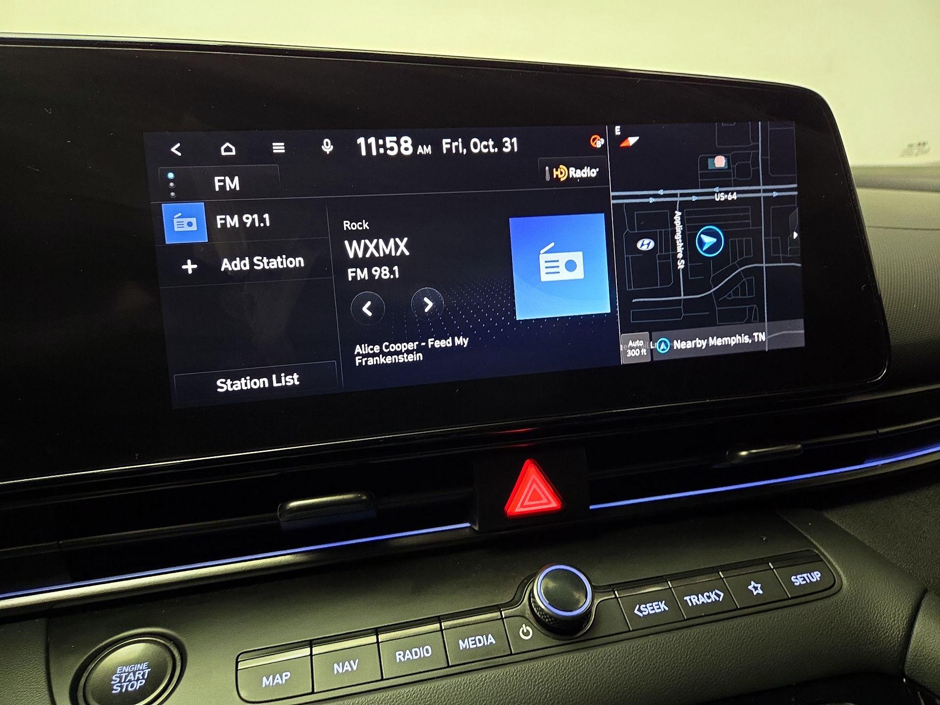 Thumbnail: 2022 Hyundai Elantra - 16