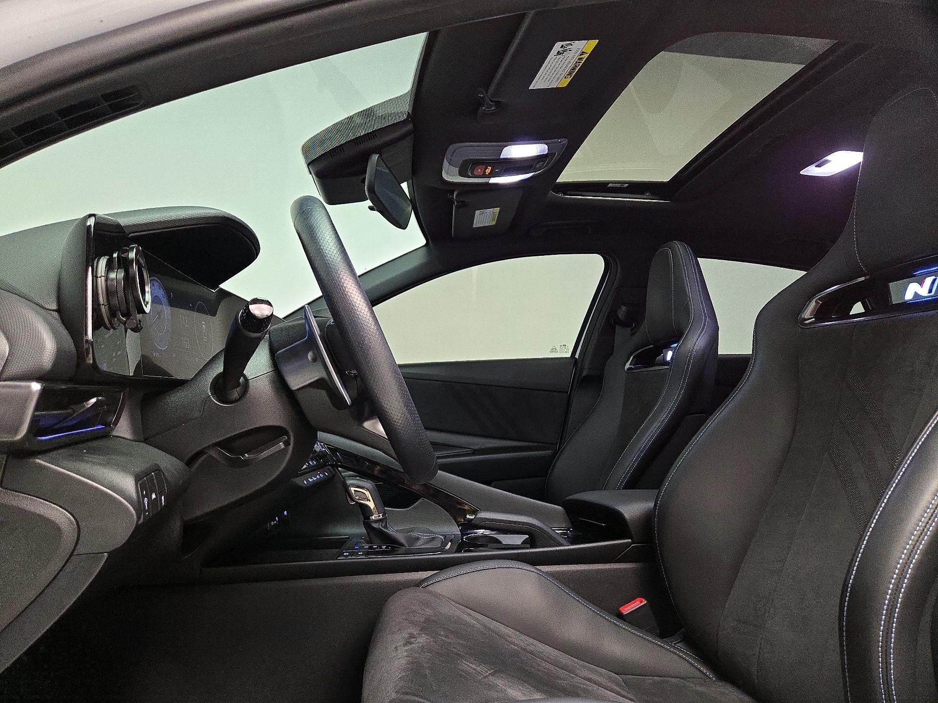 Thumbnail: 2022 Hyundai Elantra - 20