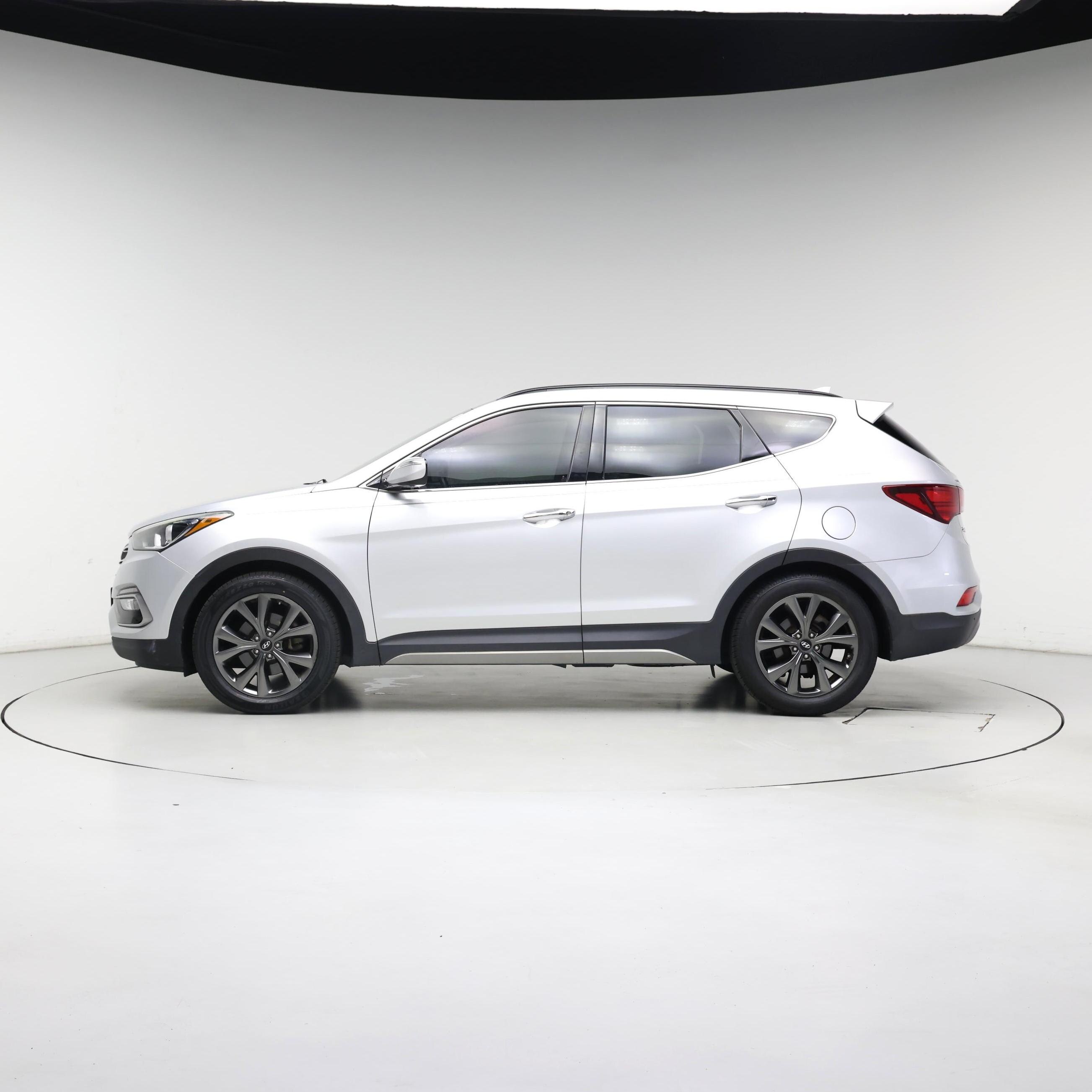 Thumbnail: 2017 Hyundai Santa Fe - 3