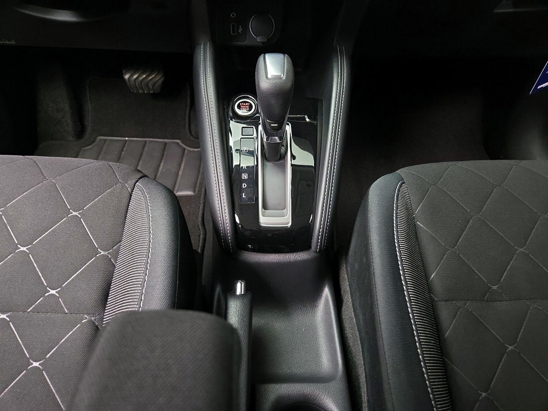 Thumbnail: 2019 Nissan Kicks - 17