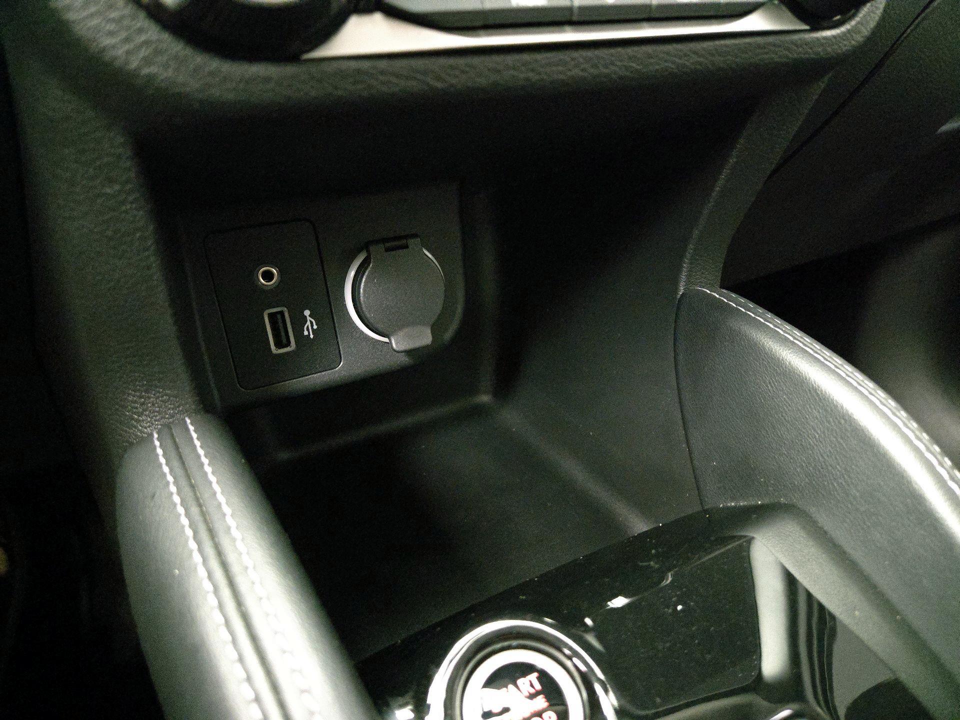 Thumbnail: 2019 Nissan Kicks - 18