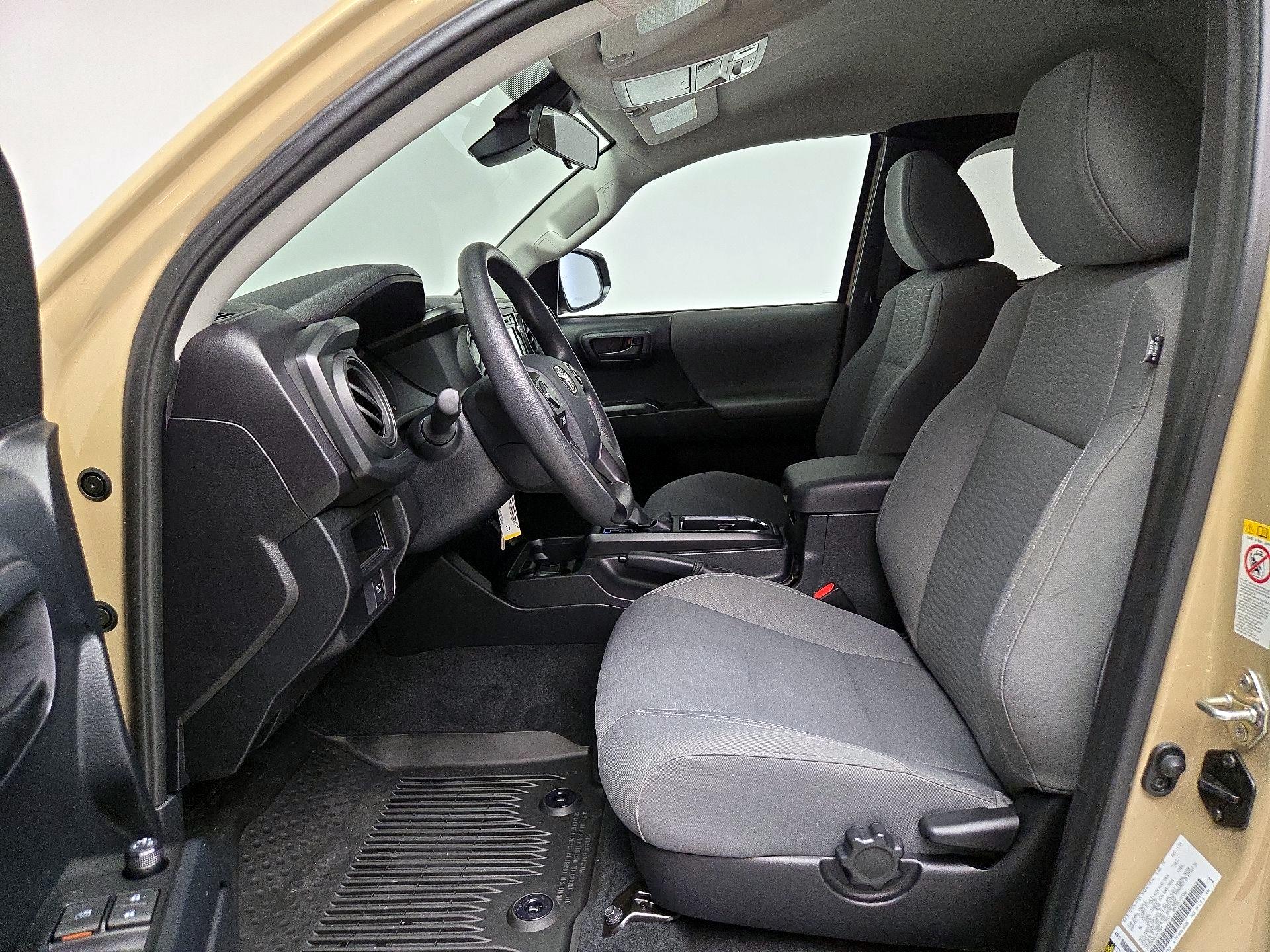 Thumbnail: 2019 Toyota Tacoma - 11