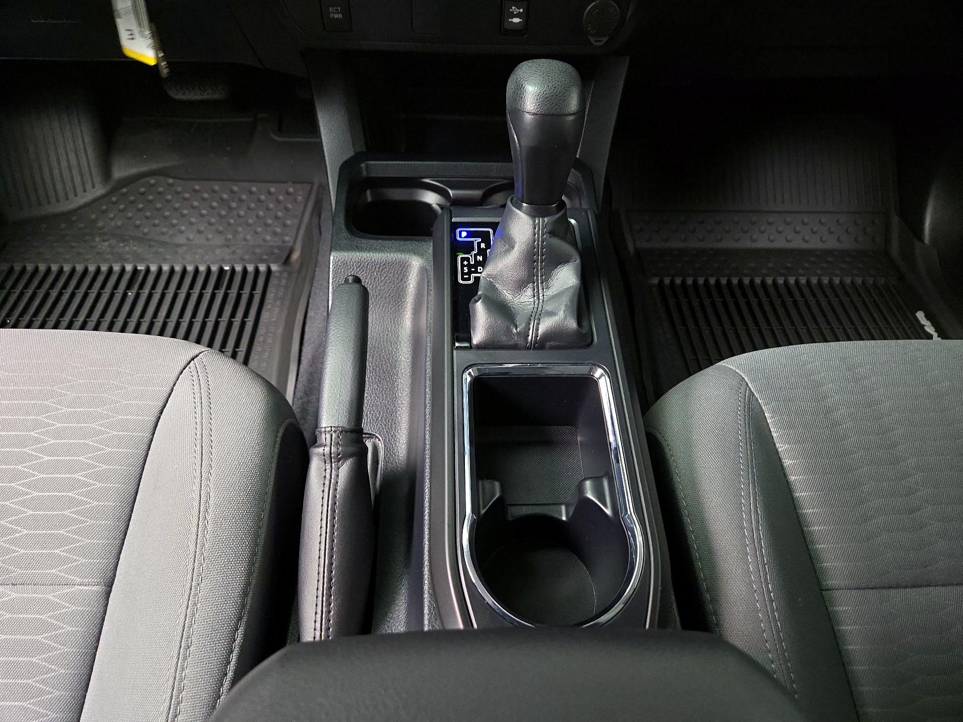 Thumbnail: 2019 Toyota Tacoma - 17