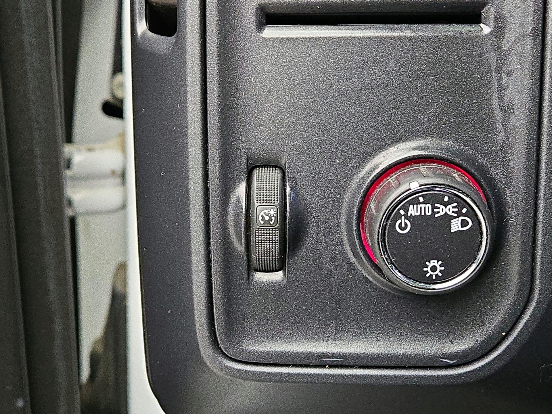 Thumbnail: 2014 GMC Sierra 1500 - 13