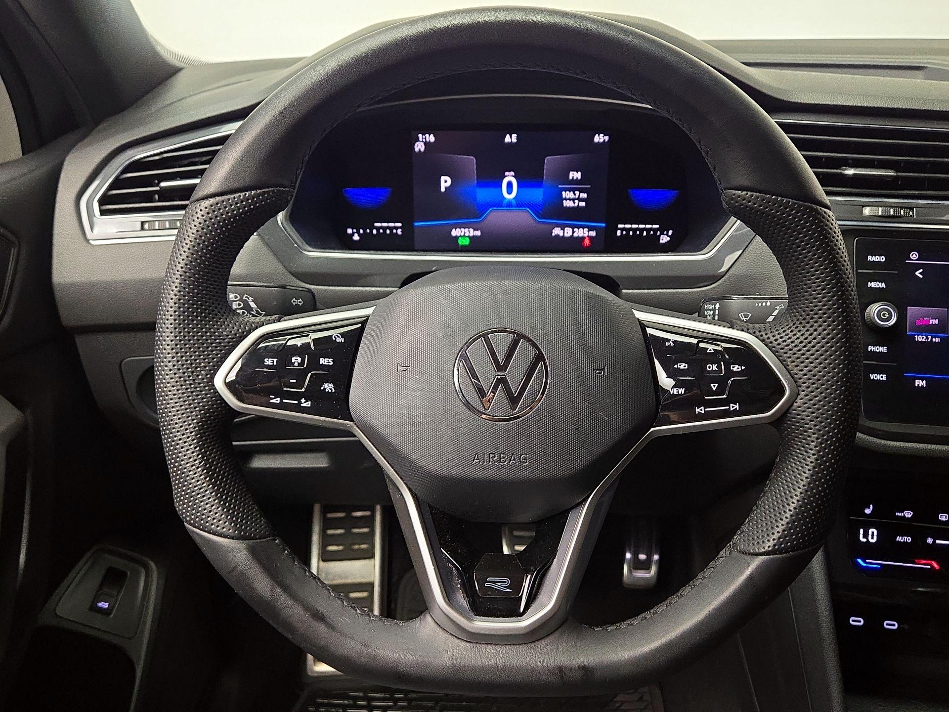 Thumbnail: 2022 Volkswagen Tiguan - 10