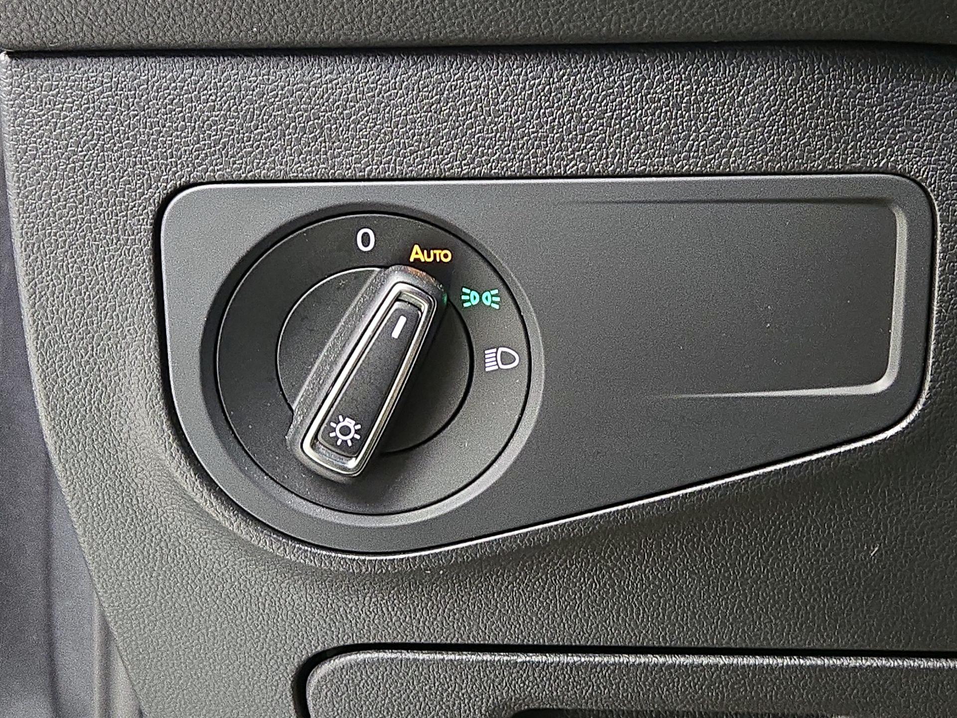 Thumbnail: 2022 Volkswagen Tiguan - 13