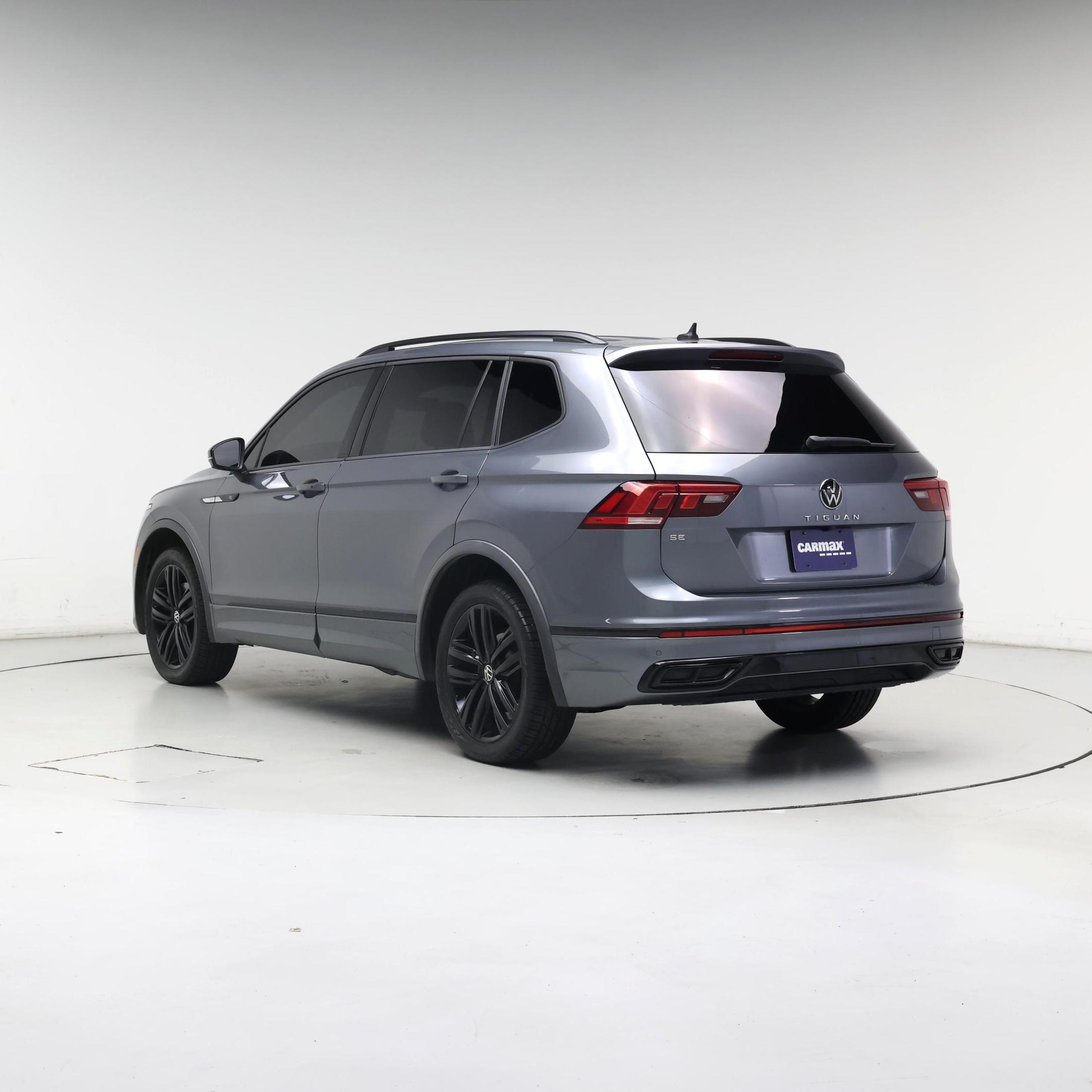 Thumbnail: 2022 Volkswagen Tiguan - 2