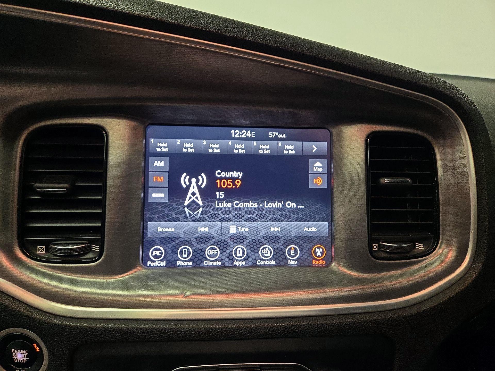 Thumbnail: 2017 Dodge Charger - 16