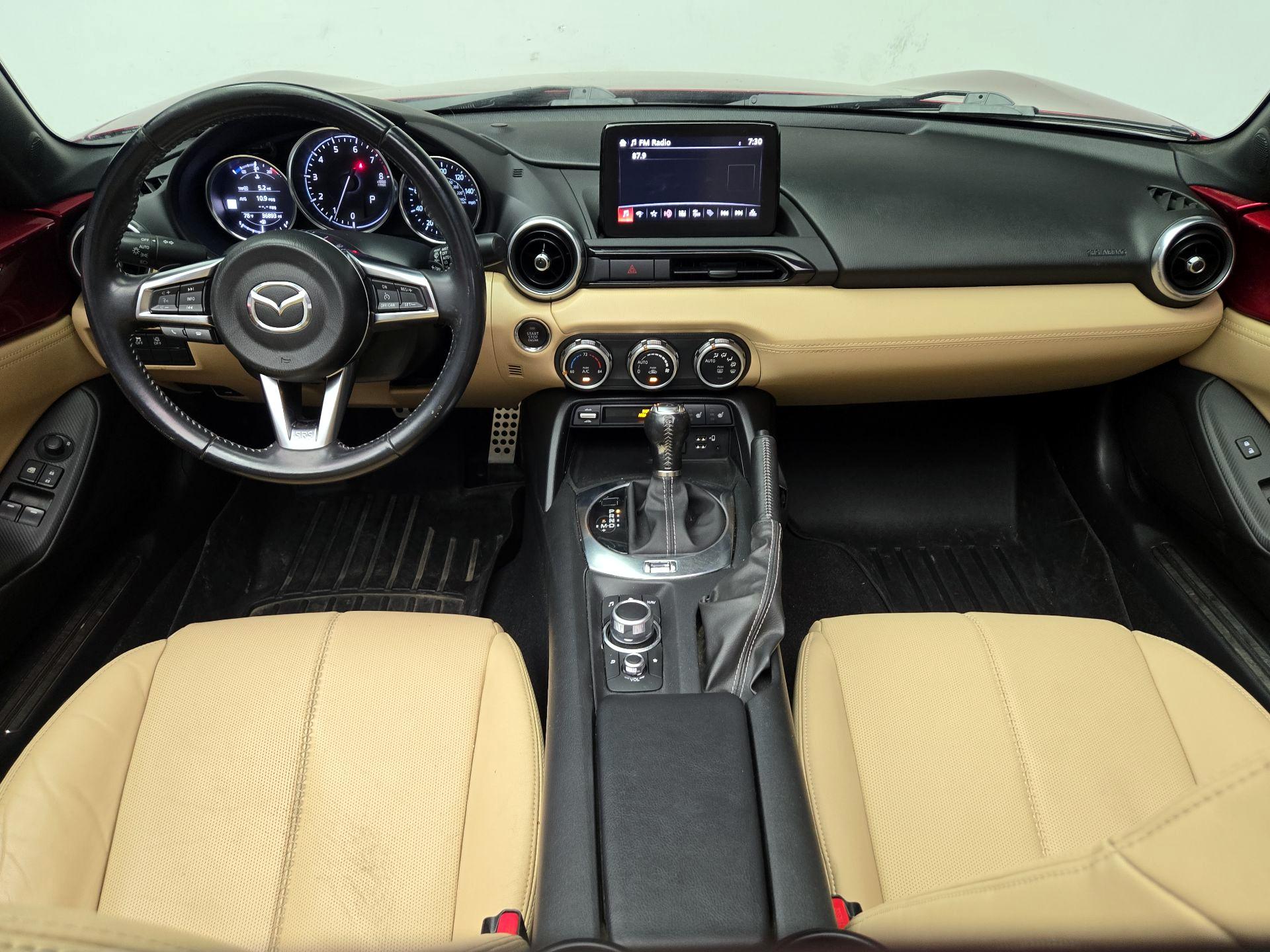 Thumbnail: 2020 Mazda MX-5 Miata - 9