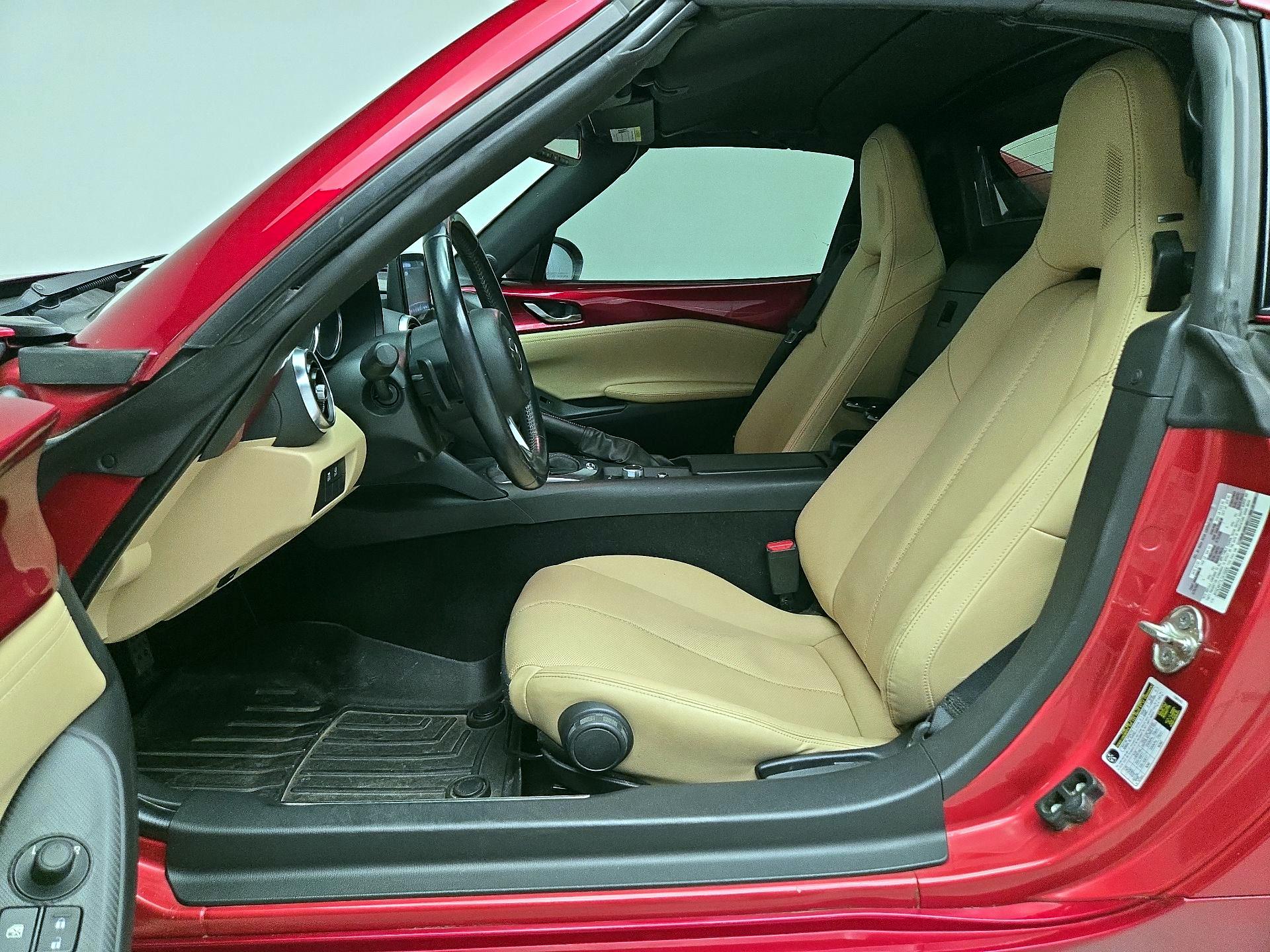 Thumbnail: 2020 Mazda MX-5 Miata - 11