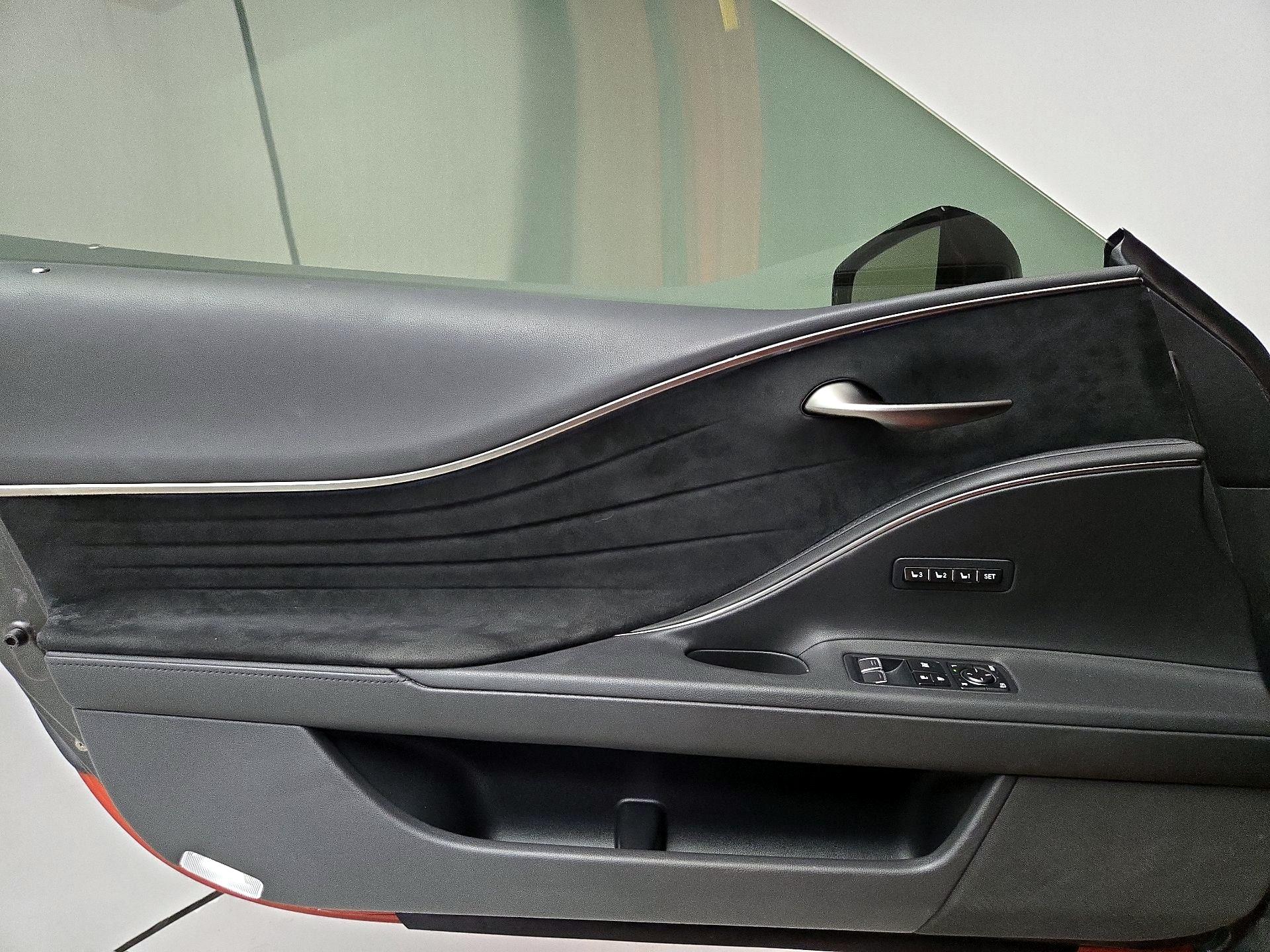 Thumbnail: 2021 Lexus LC - 12