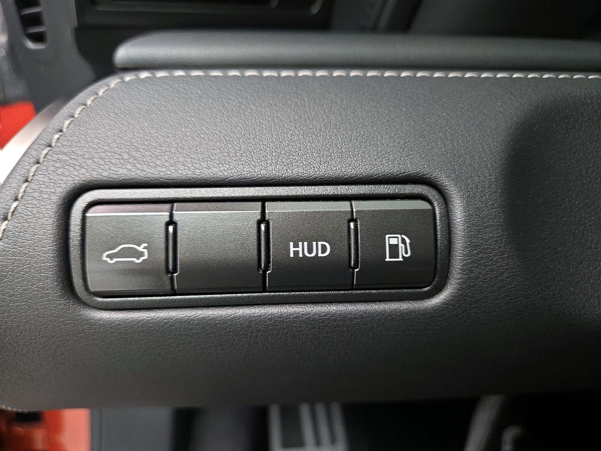 Thumbnail: 2021 Lexus LC - 13