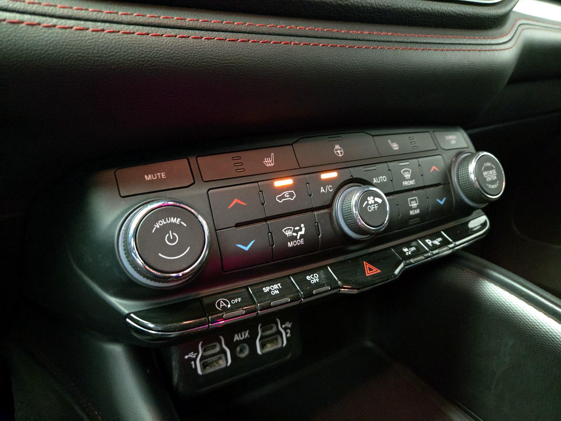 Thumbnail: 2023 Dodge Durango - 16