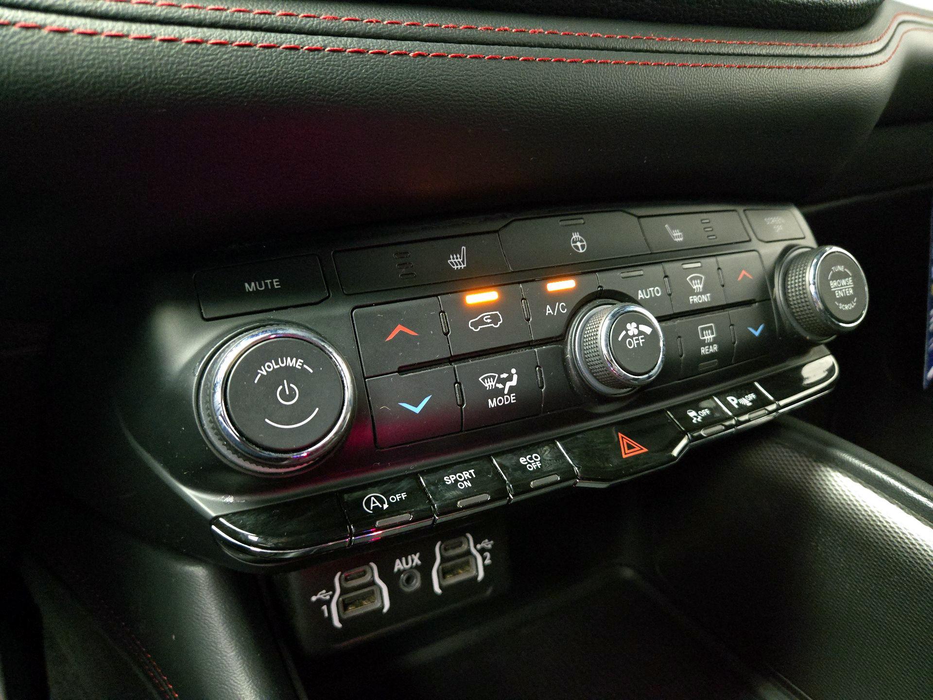 Thumbnail: 2023 Dodge Durango - 16